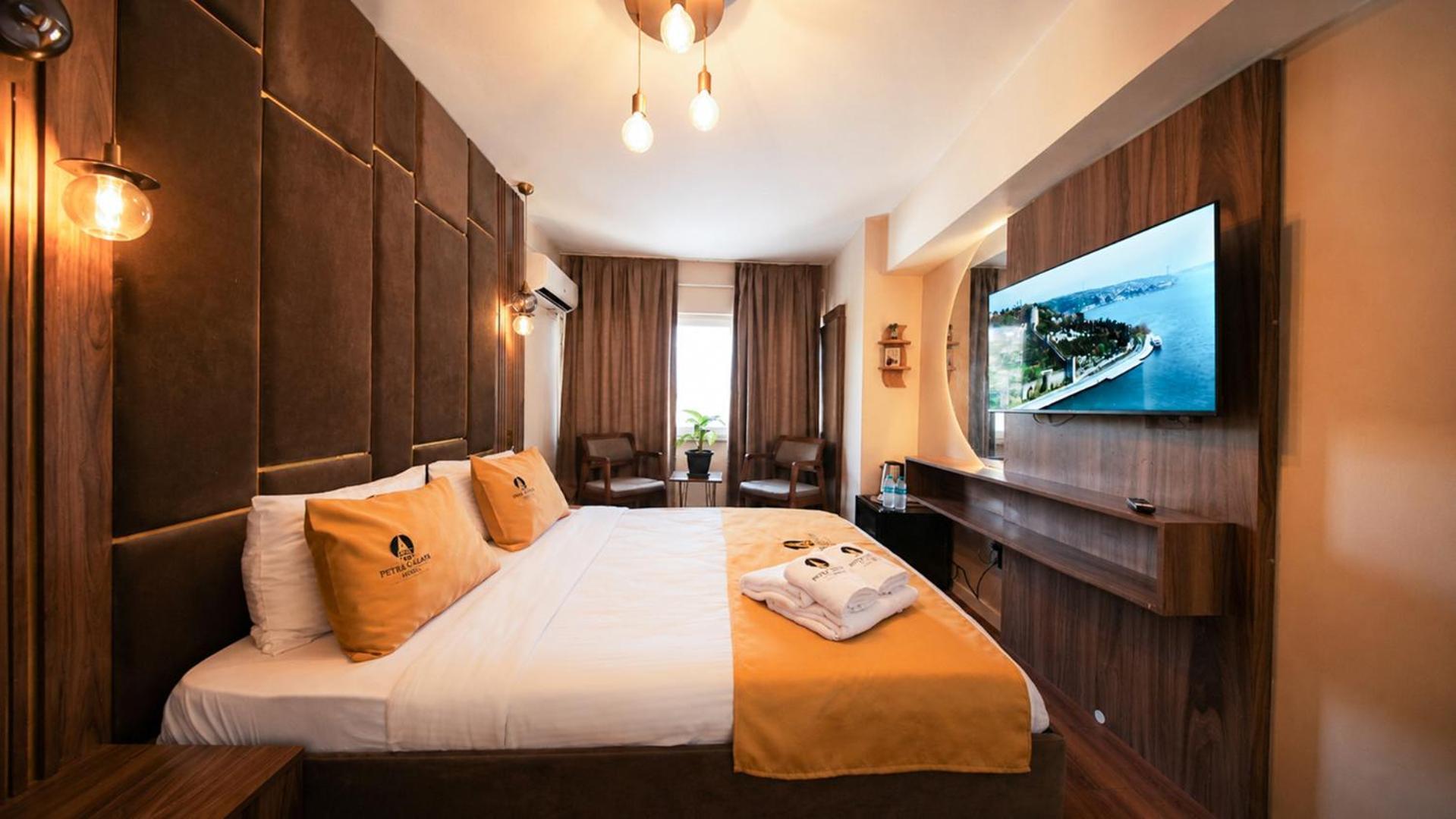 Large Double Room