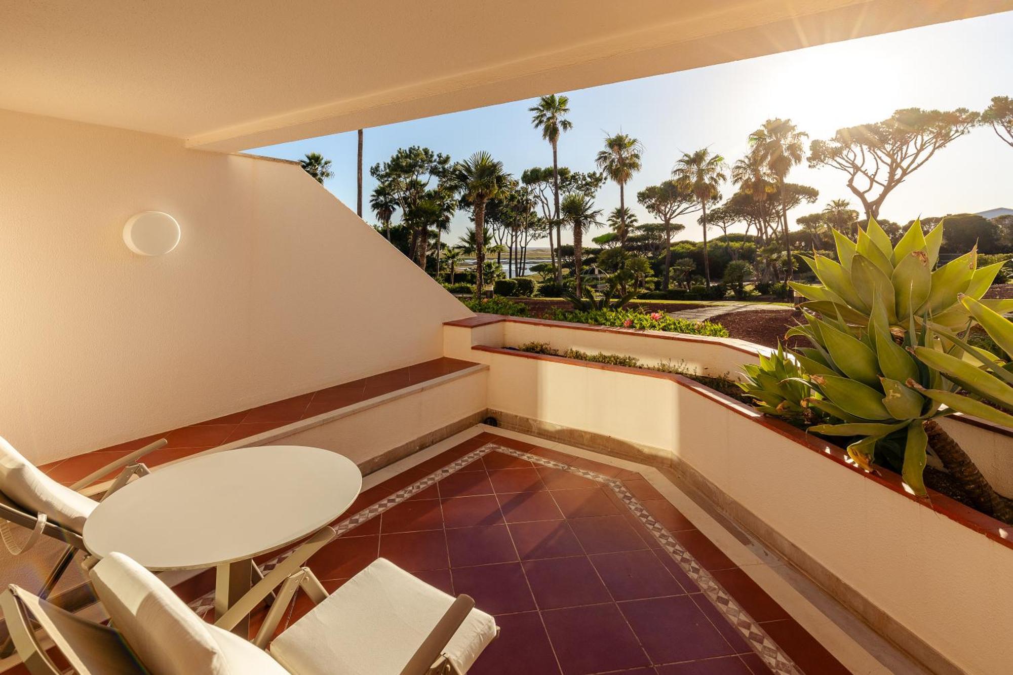 Double or Twin Room Garden View Lagoon Wing