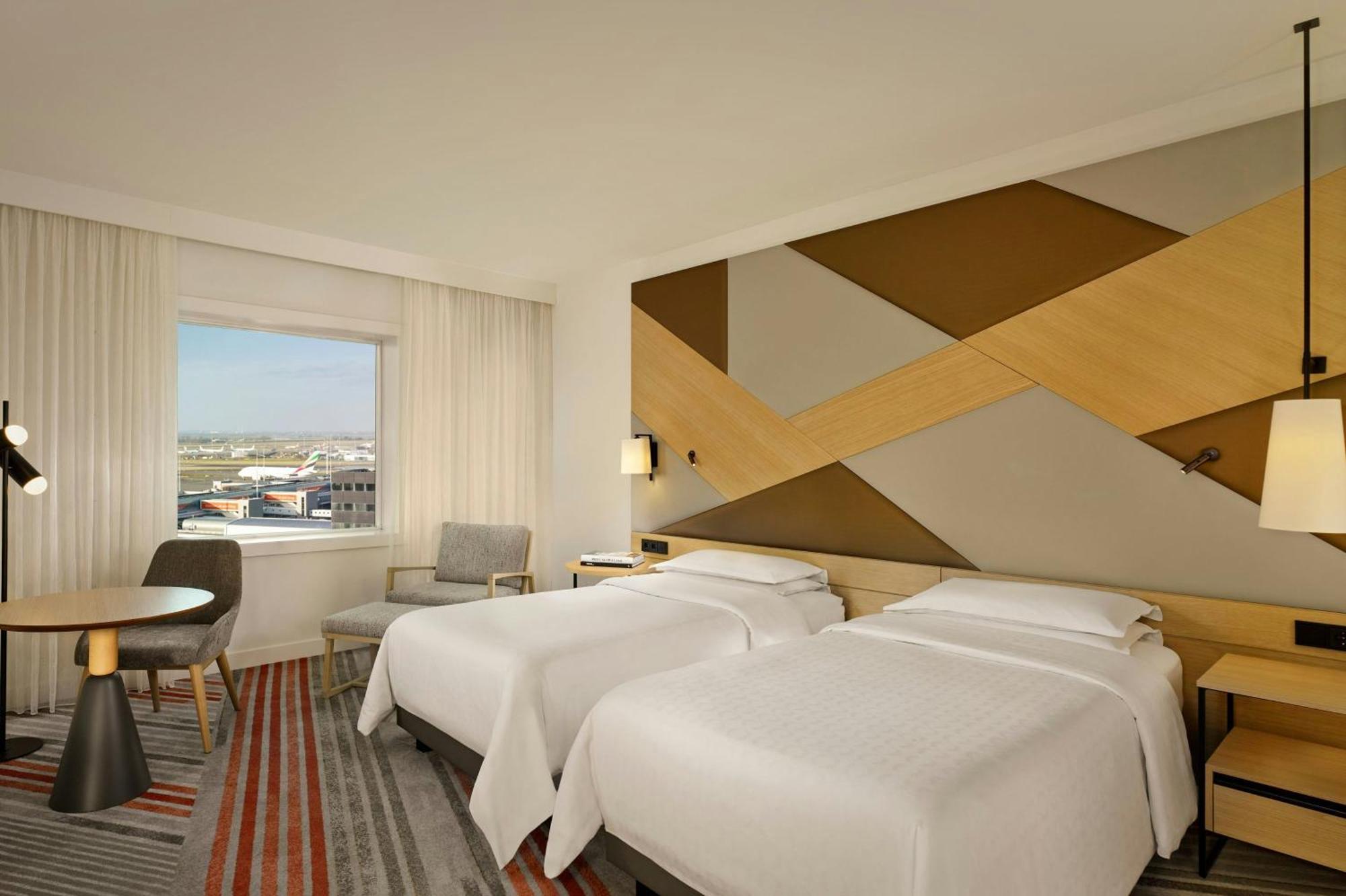 Deluxe Twin Room Two Twin Beds Airport View
