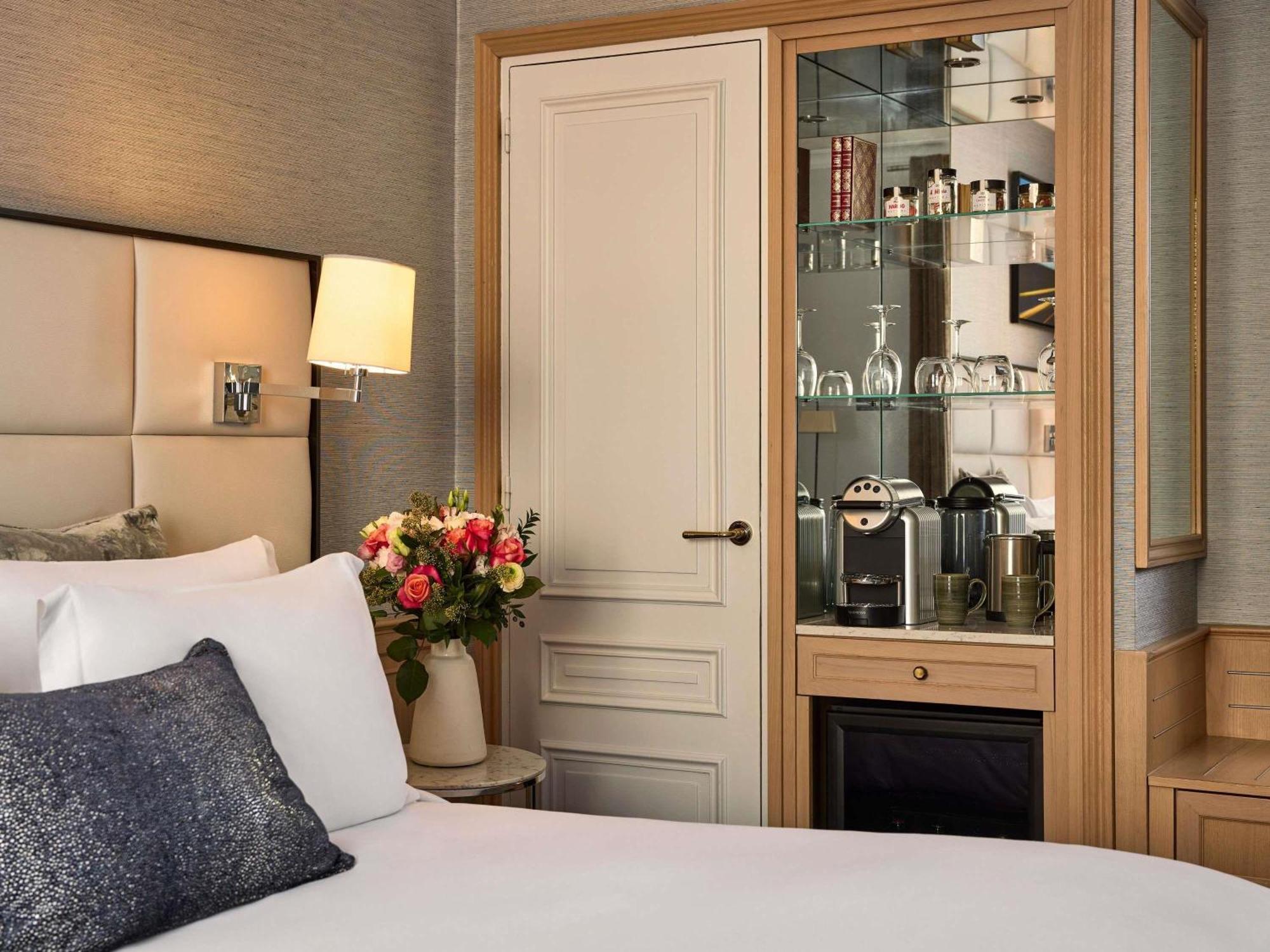 Luxury King Room Balcony