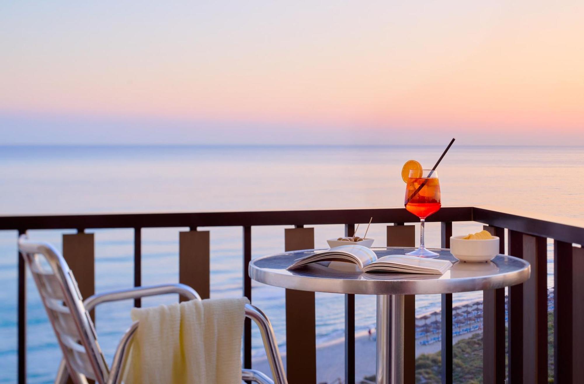 Sol Room Sunset View