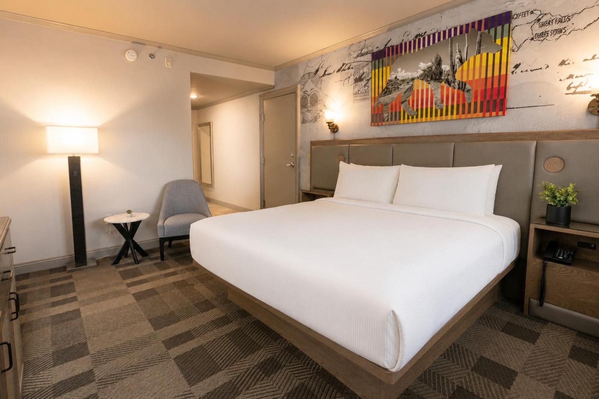 Tower Premium King Suite Non-Smoking