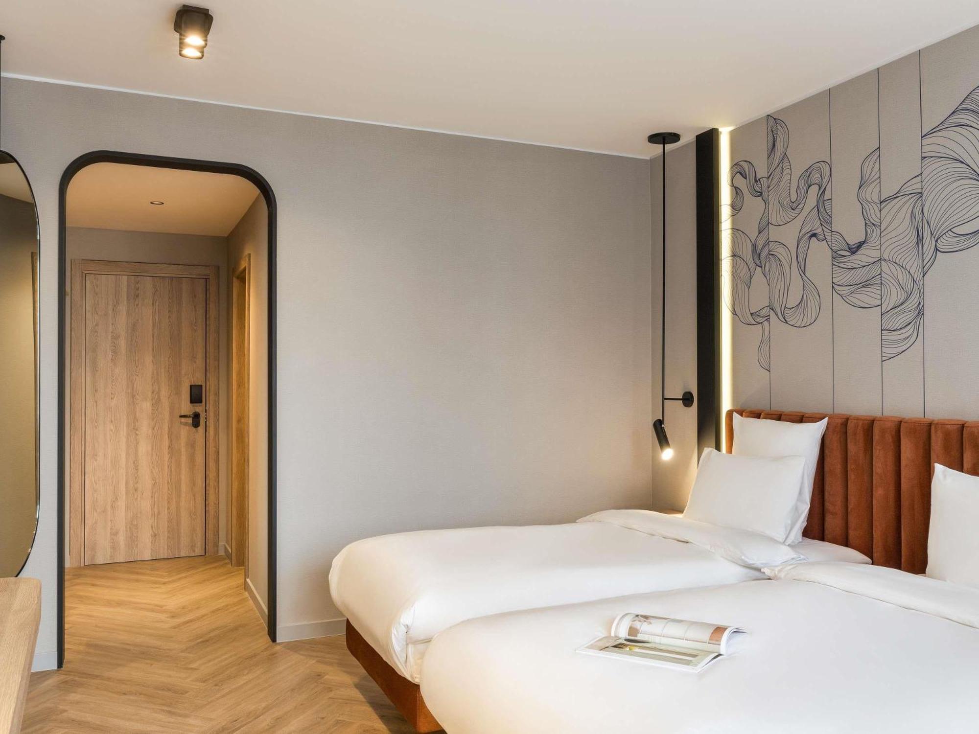Classic Twin Room