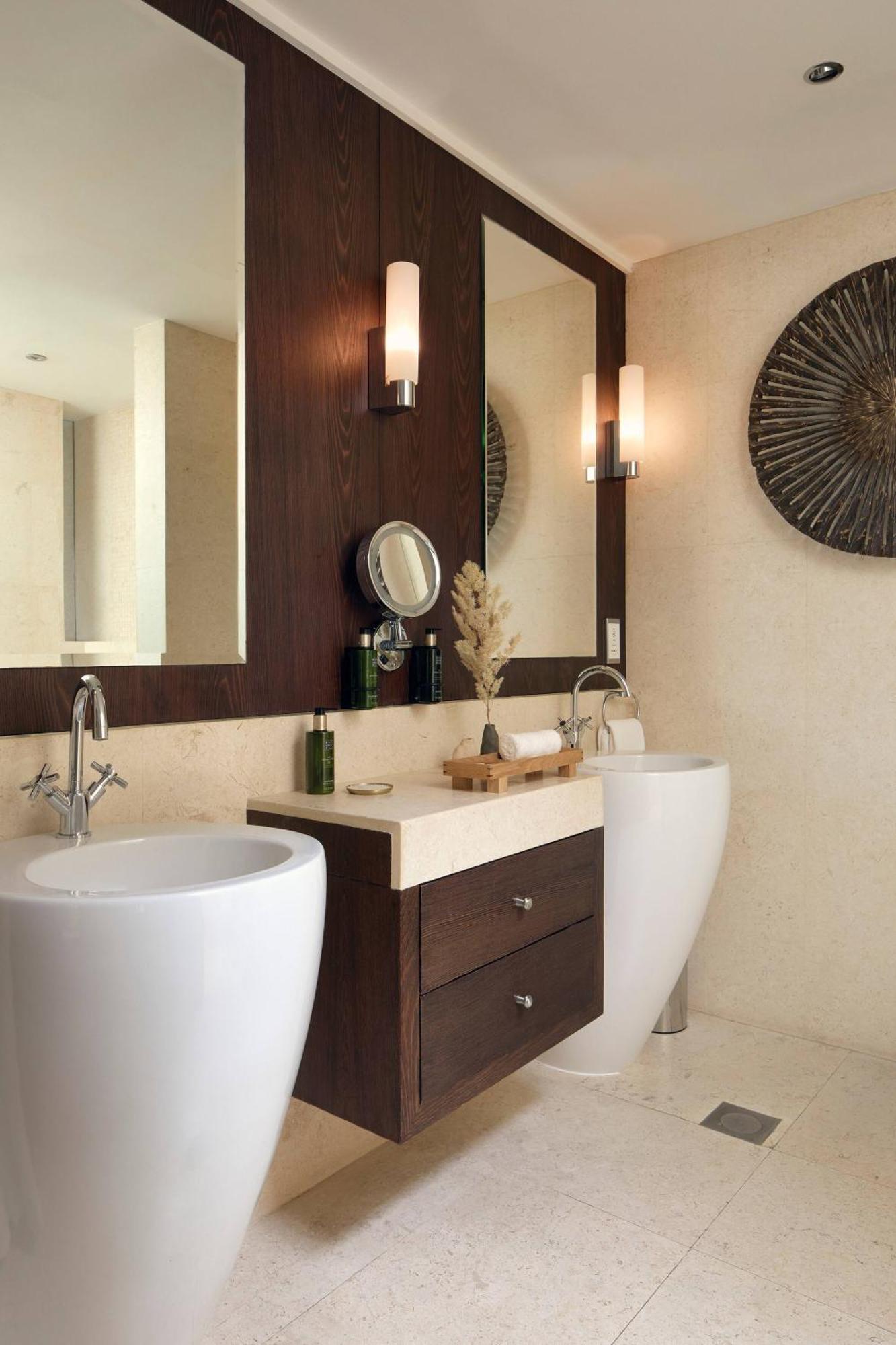 Palm Deluxe Room