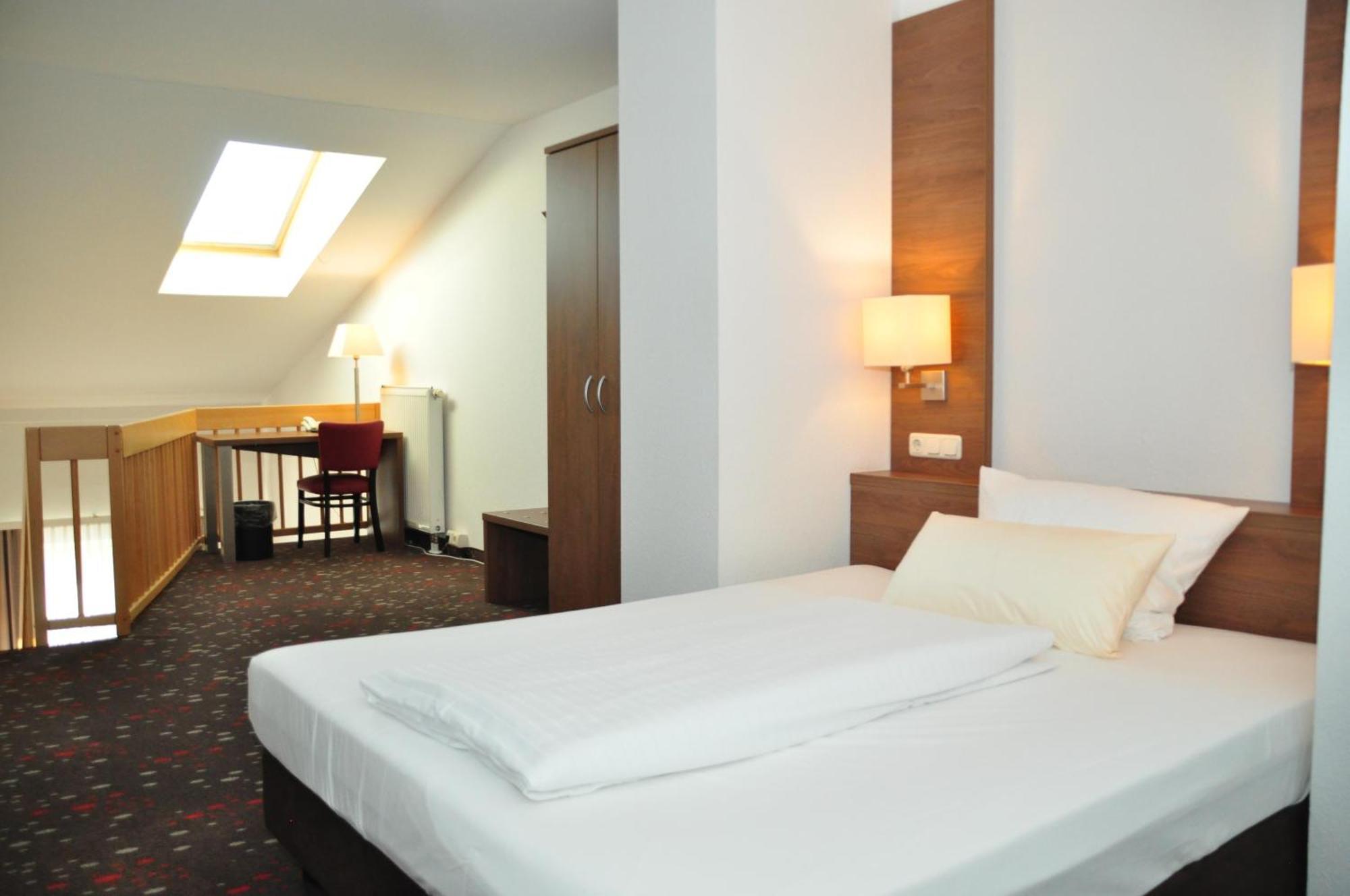 Double Suite Kitchenette