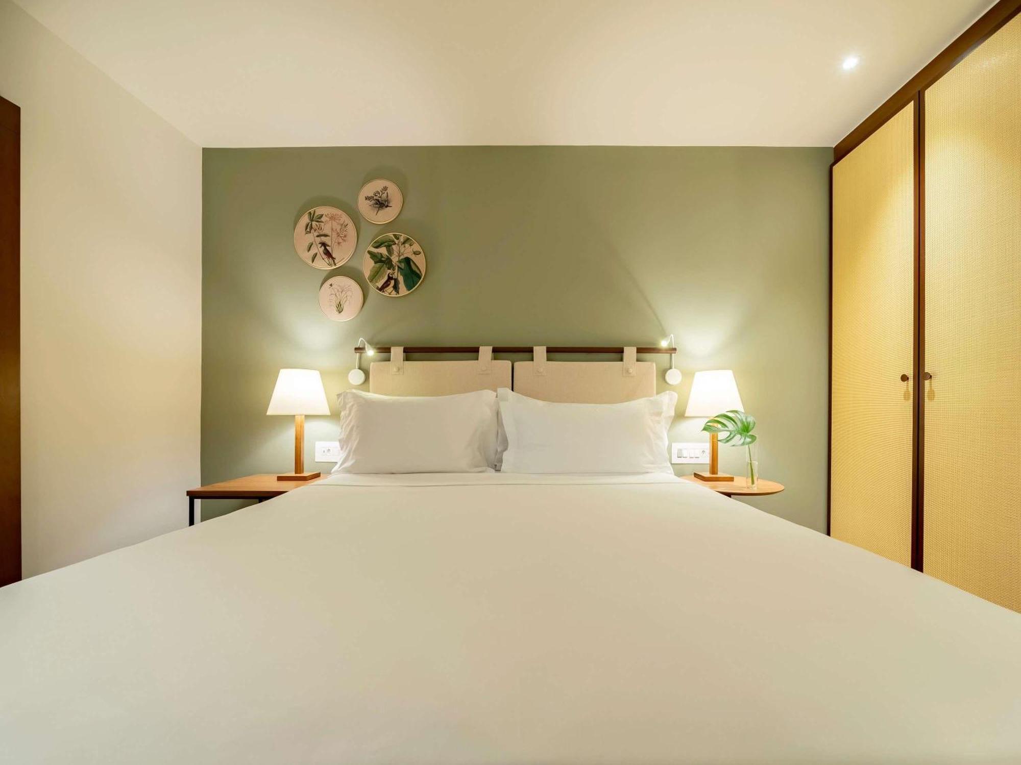 Classic Queen Room