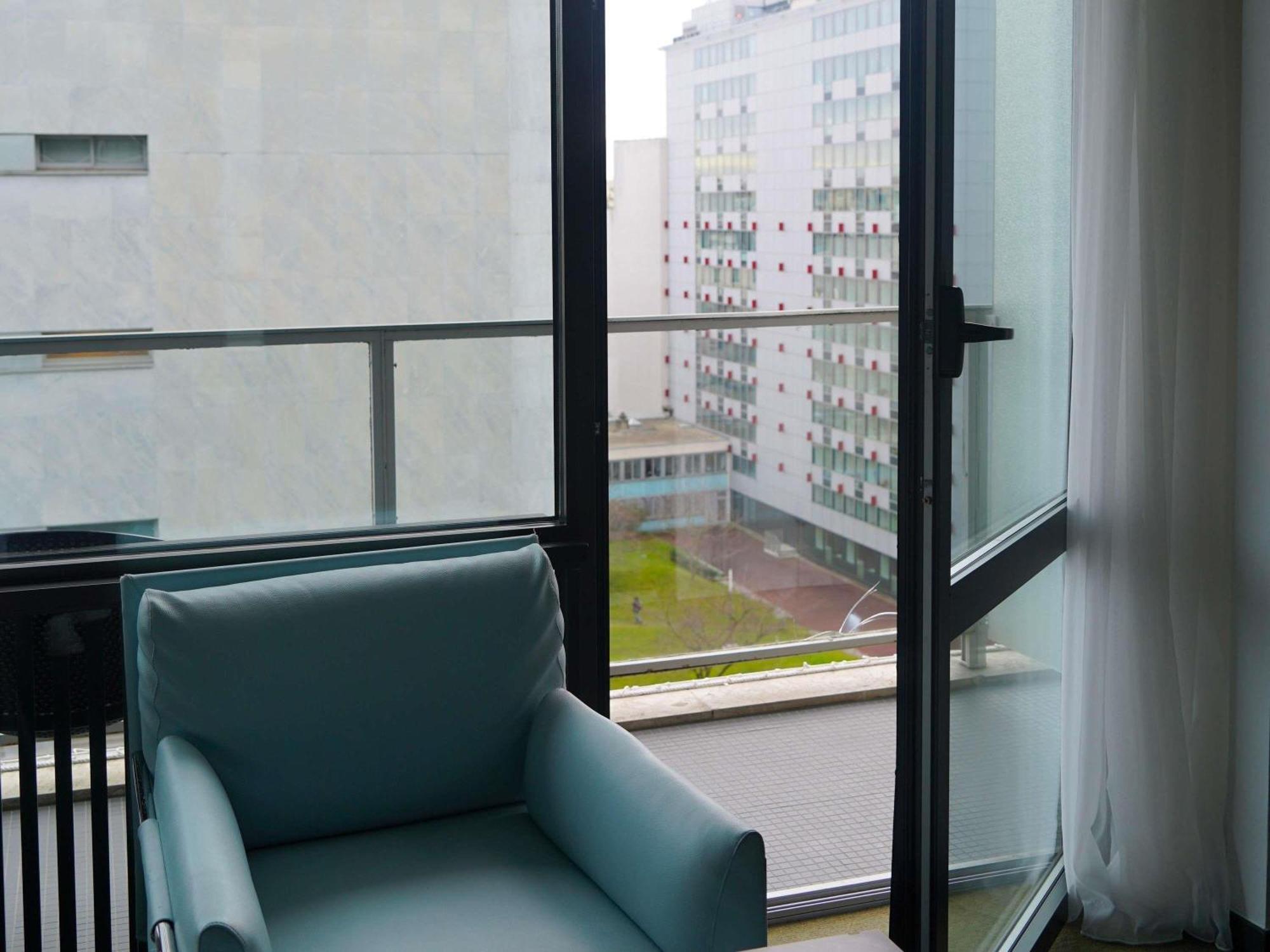 Classic Twin Room Balcony Garden View