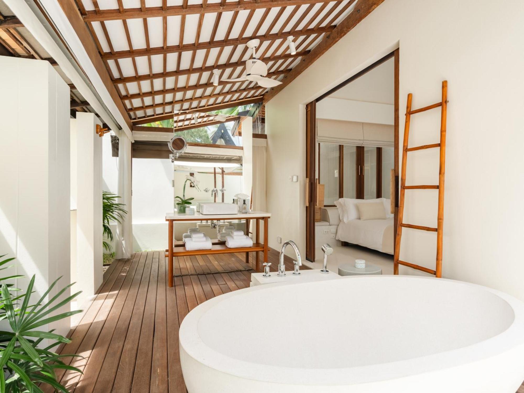 SALA Pool Villa