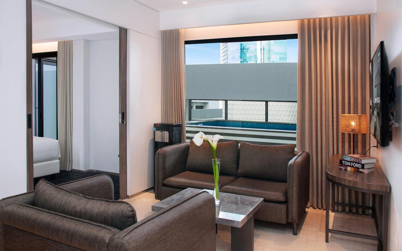1-Bedroom Suites Plunge Pool