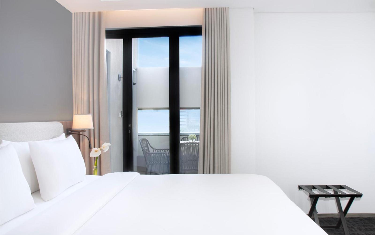 1-Bedroom Suites Plunge Pool
