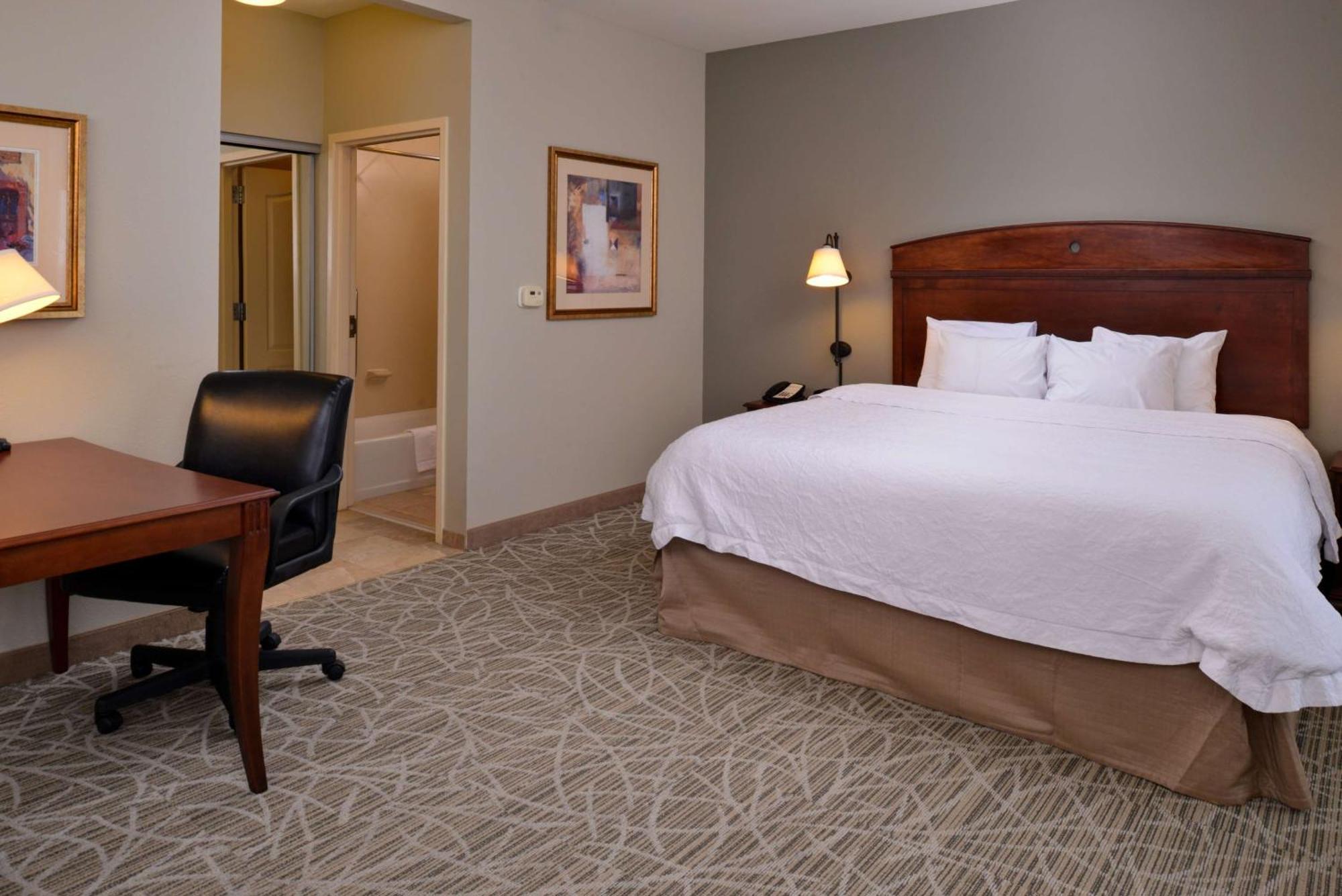 Room Two Queen Beds Non-Smoking