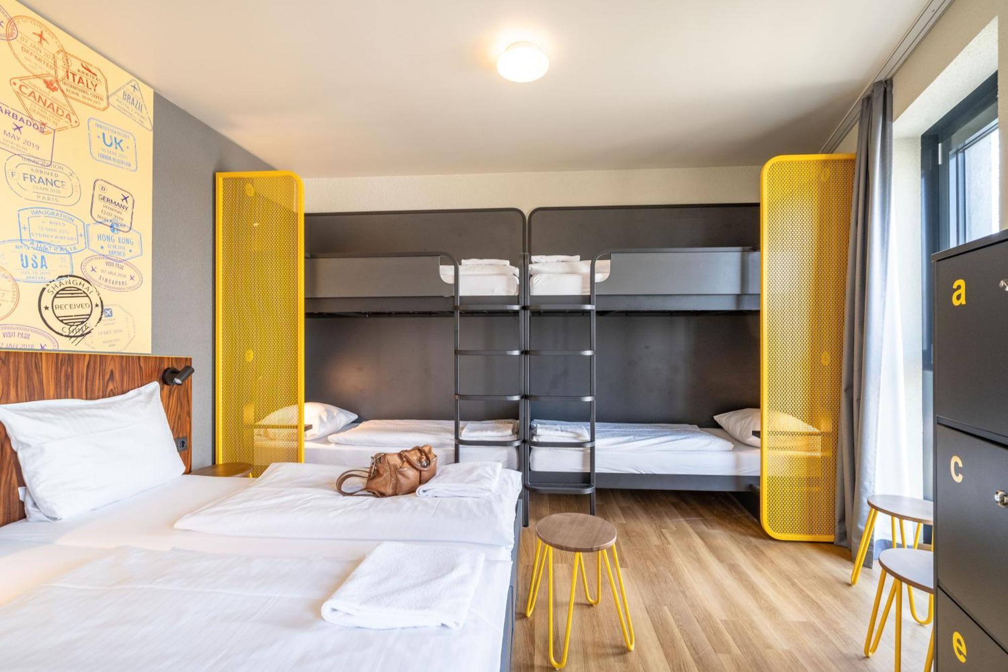 Bed 6-Bed Mixed Dormitory Room