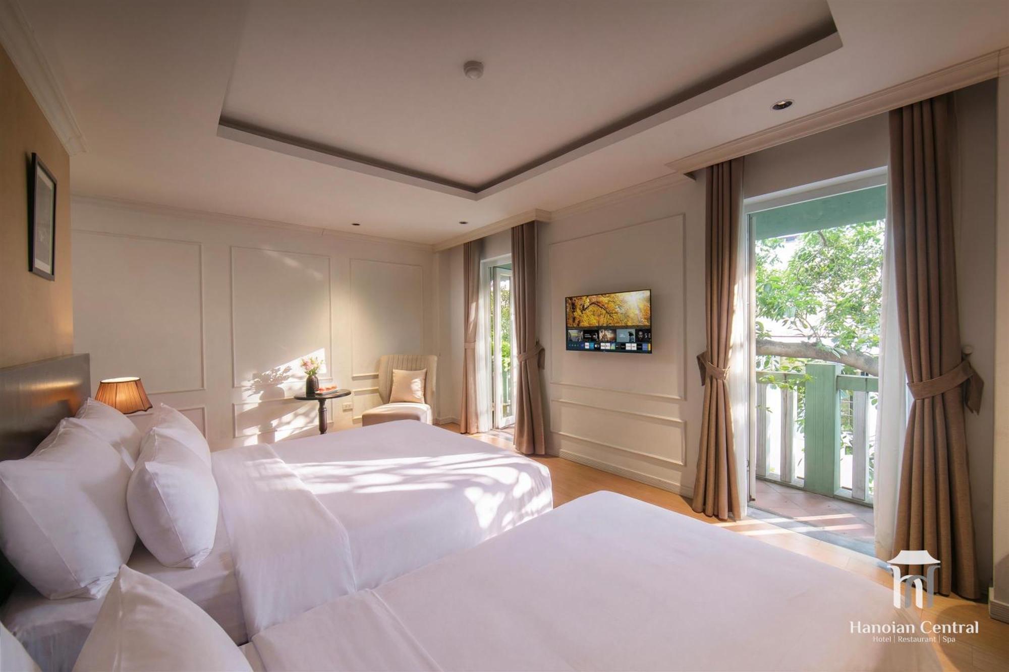Family Suite Balcony