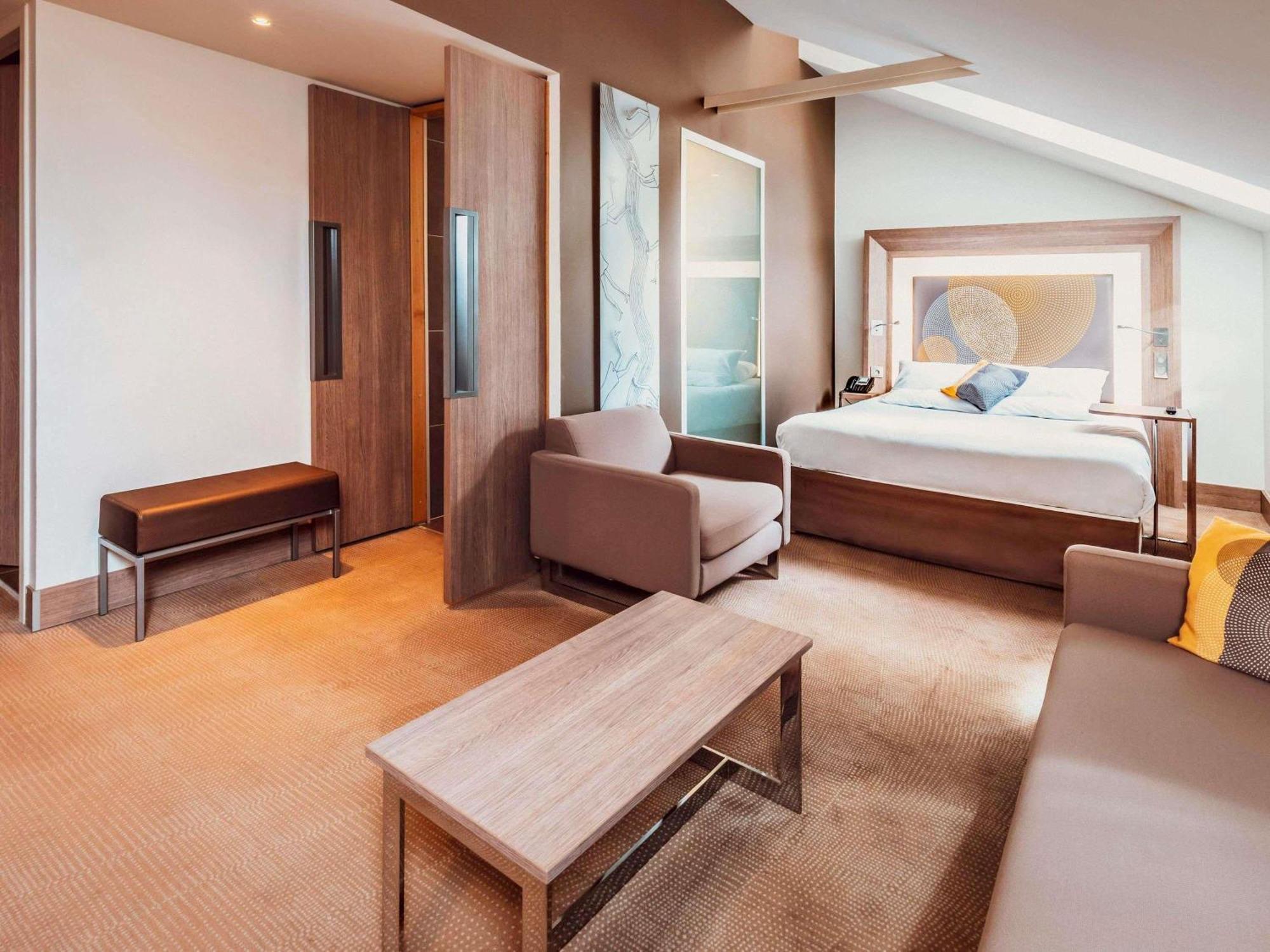 Executive Double Room Sofa Bed Top Floor