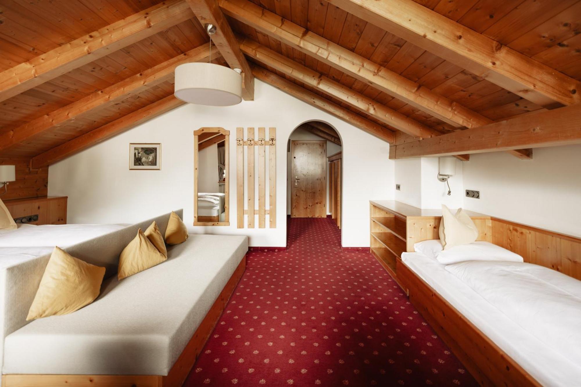 Habitación Cuádruple con balcón