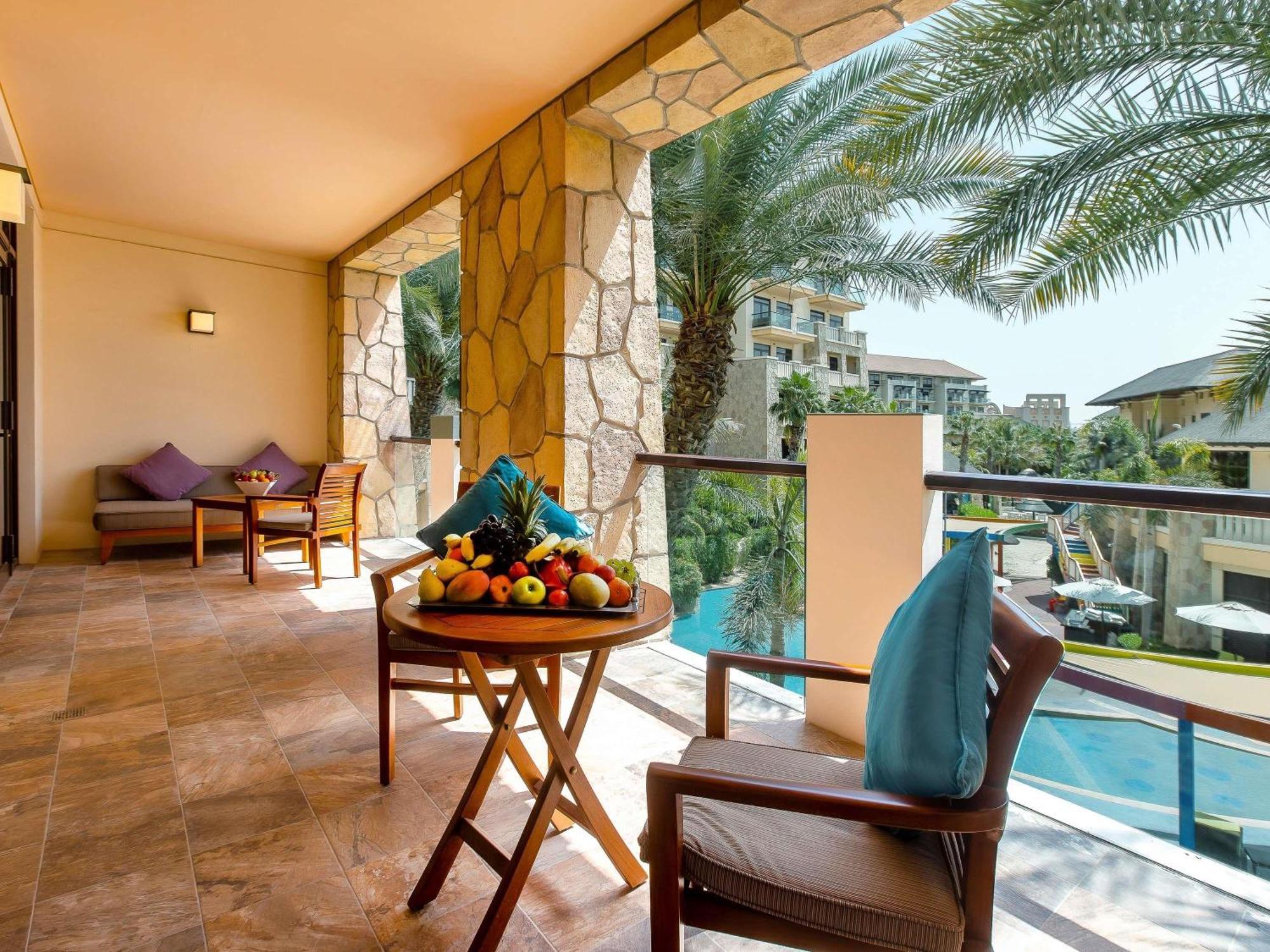 Junior King Suite Sofa Bed Private Balcony Club Access