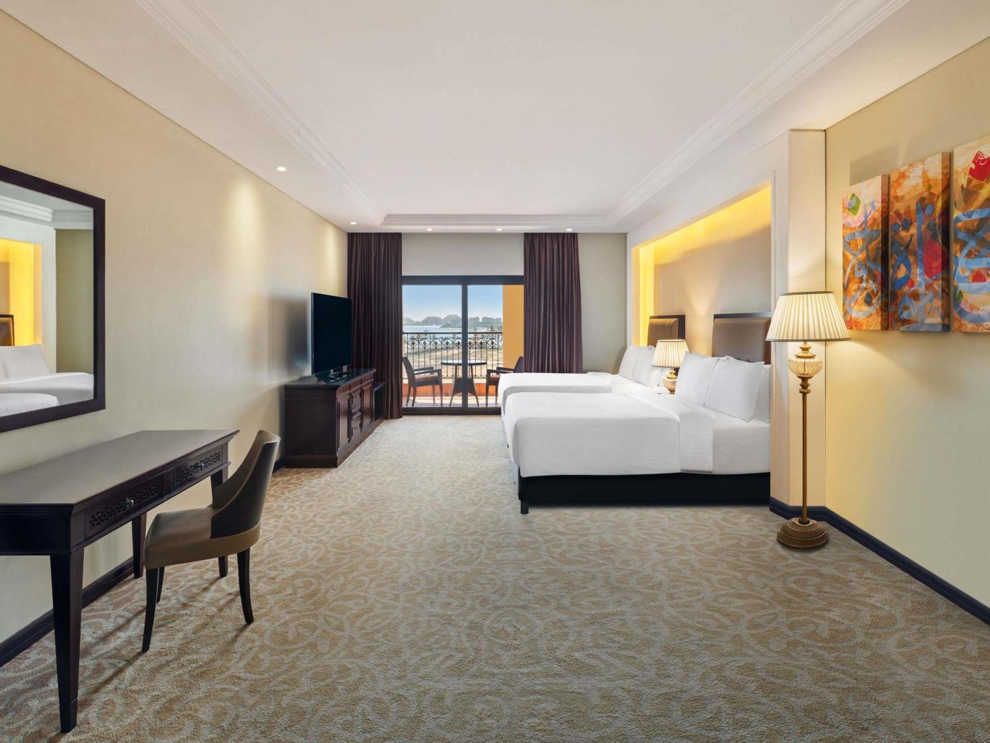Junior King Suite