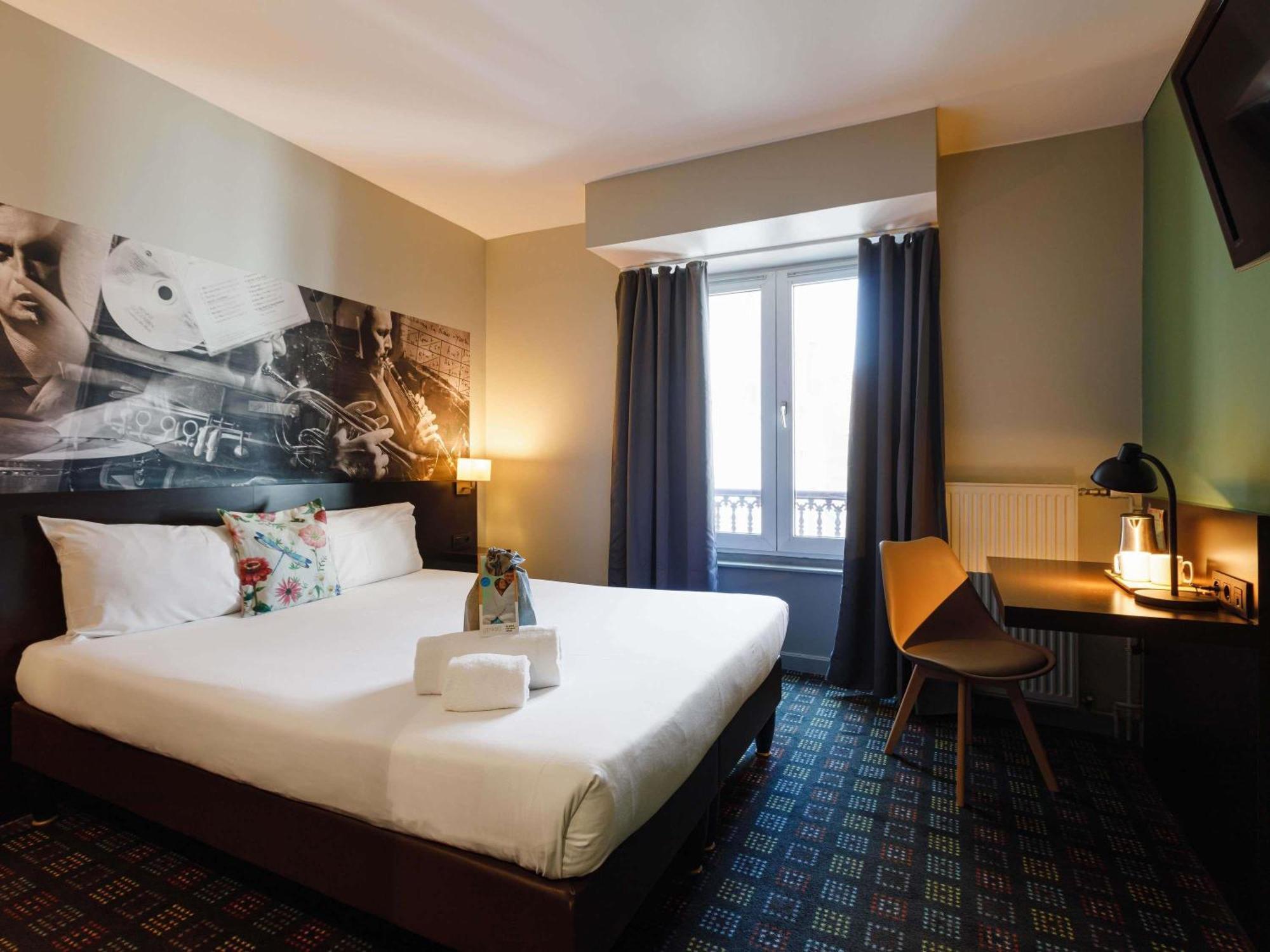 Double Room "Pop"