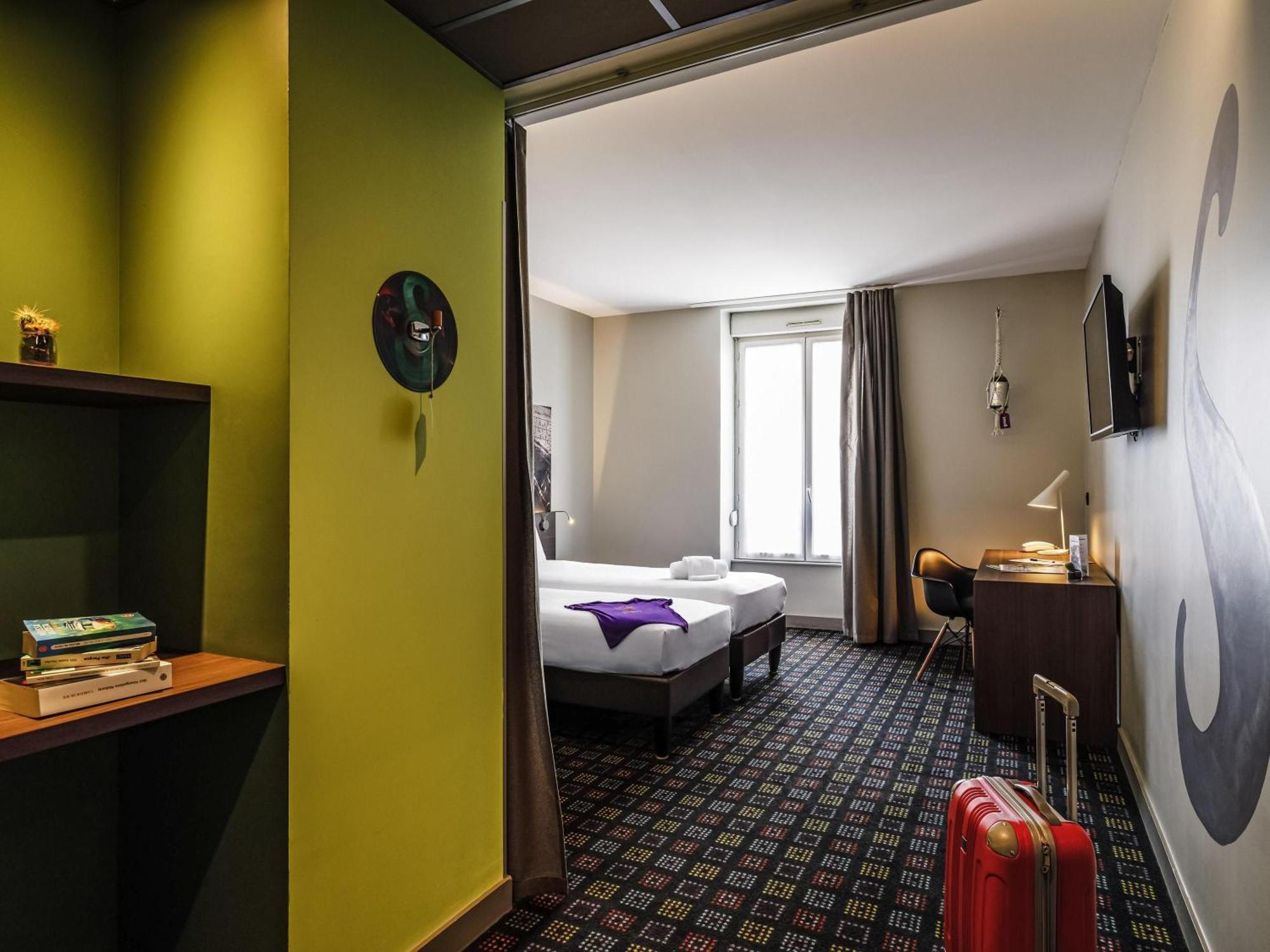 Twin Room "Pop"