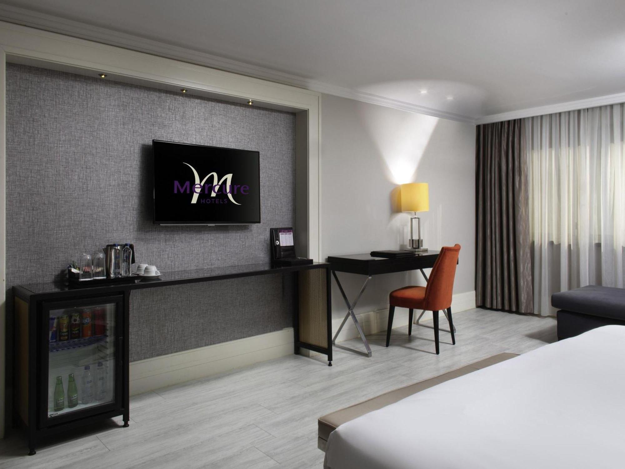 Deluxe King or Twin Room