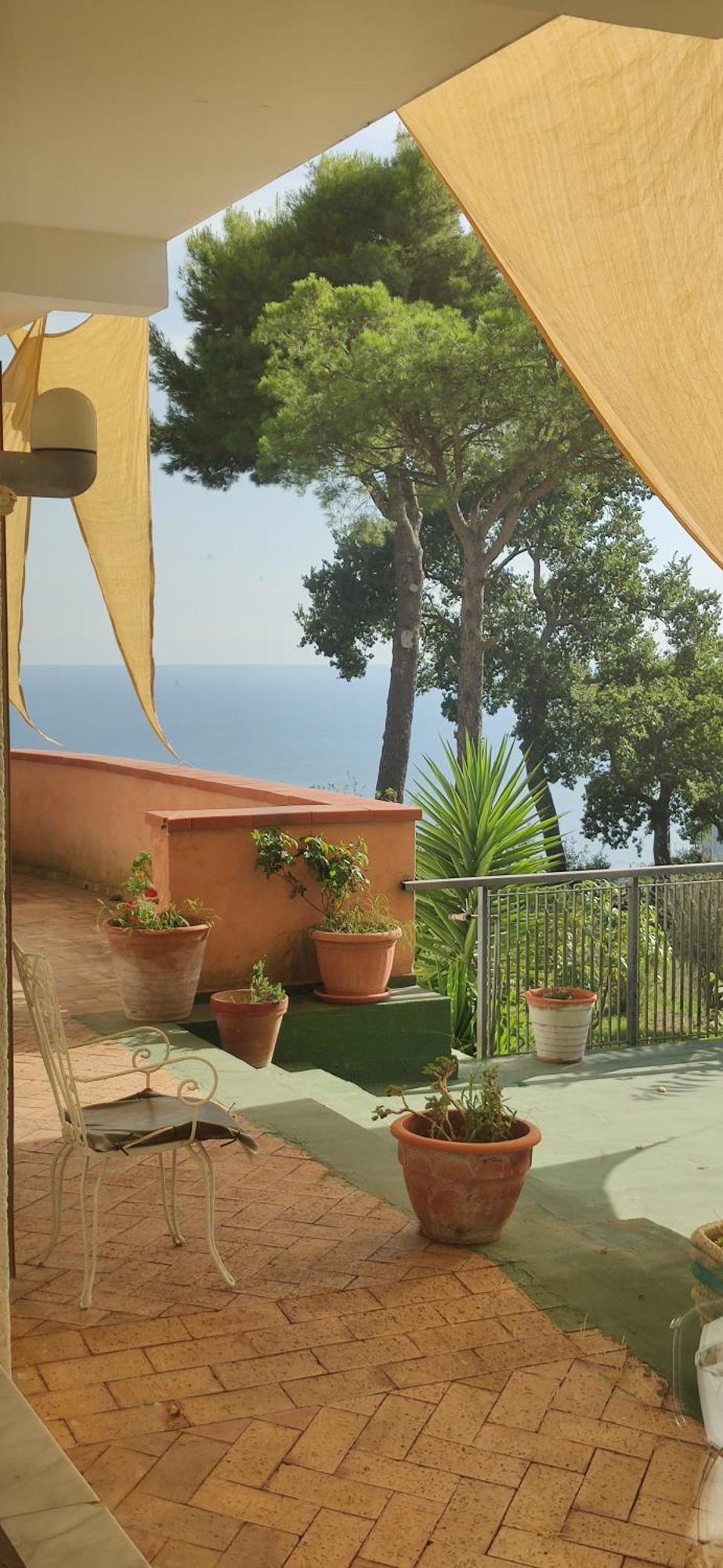 Queen Suite Sea View
