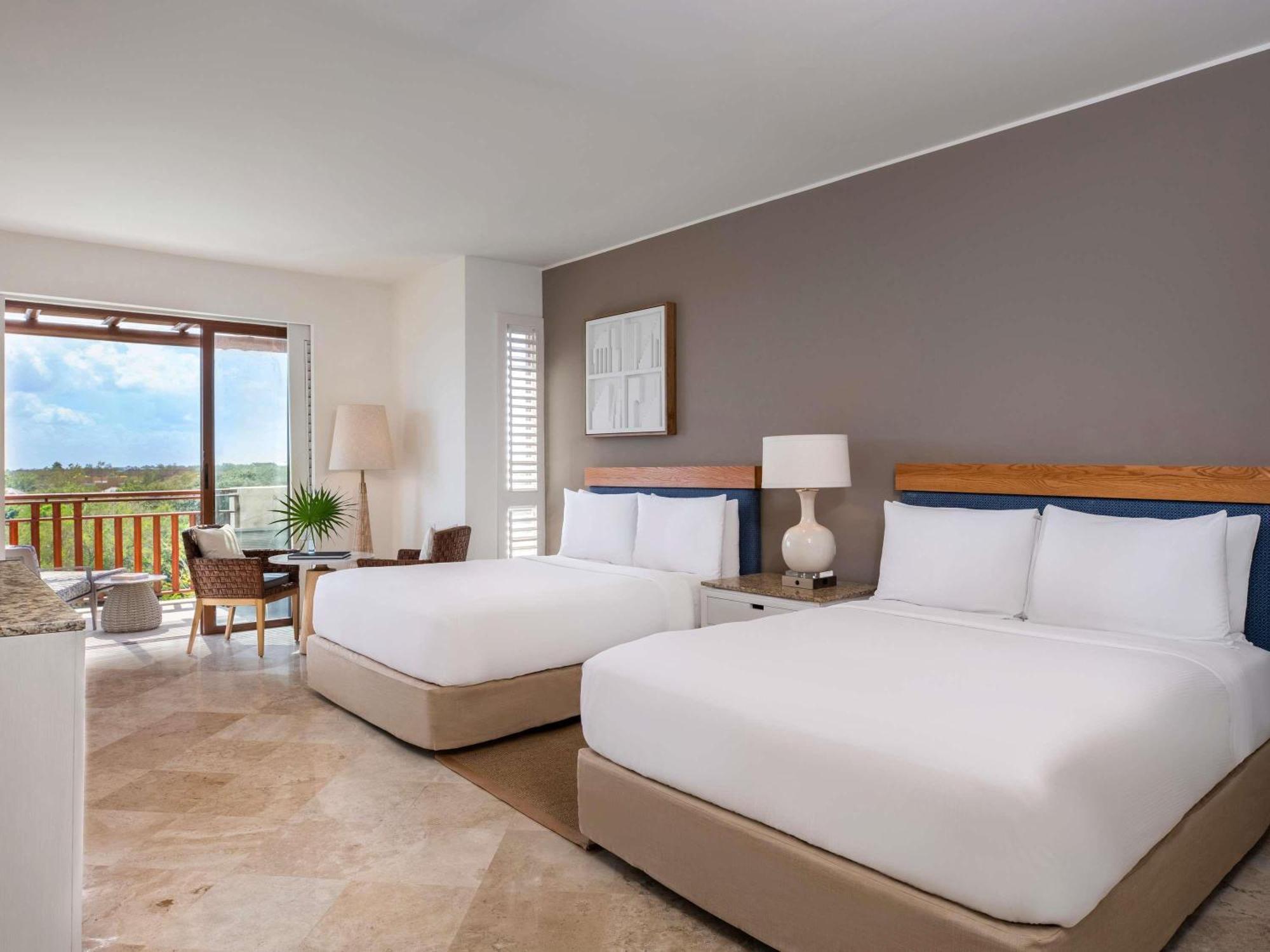 Fairmont Queen Room Two Queen Beds Soaking Tub Garden View