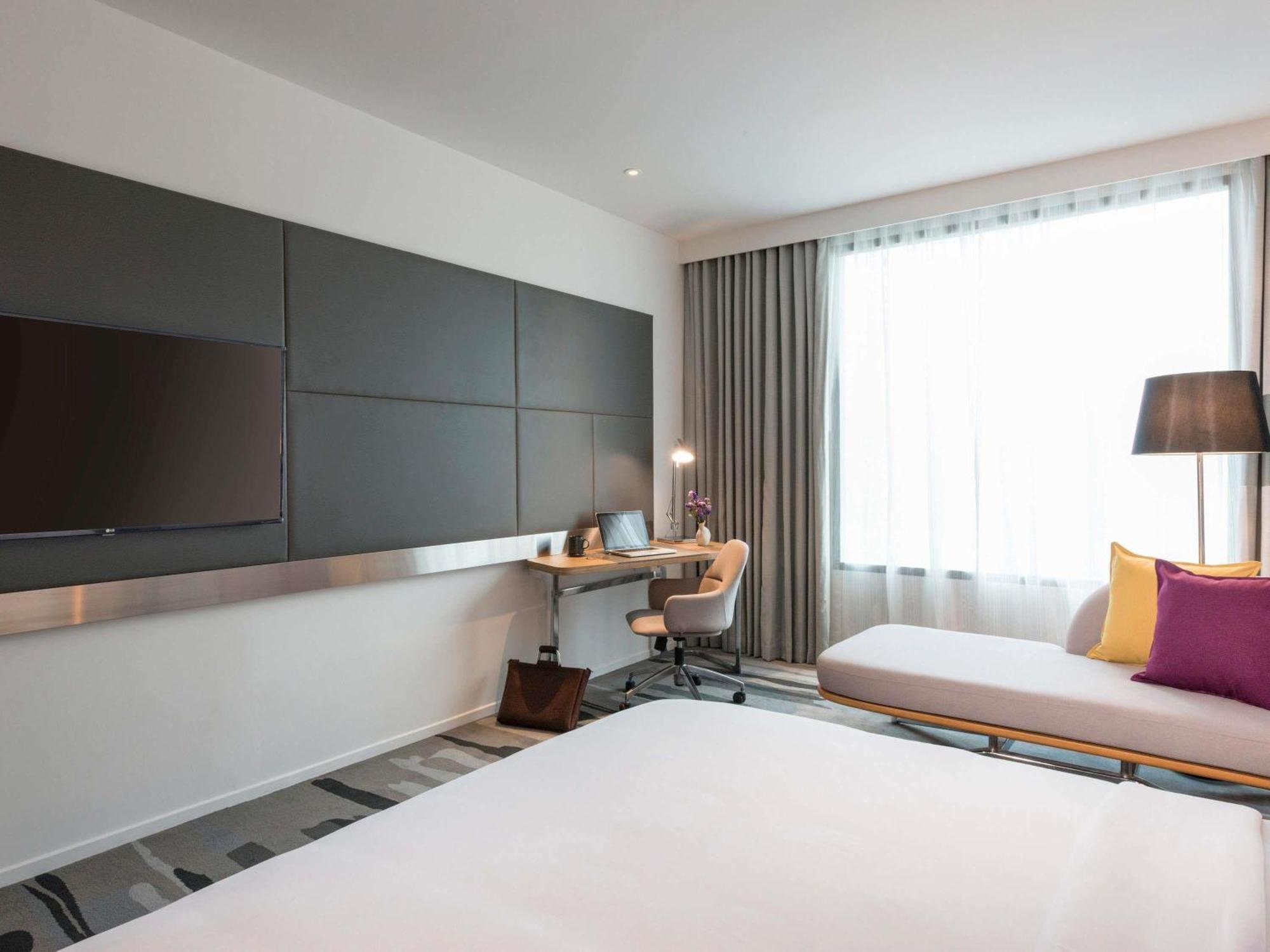 Grand Deluxe King Room