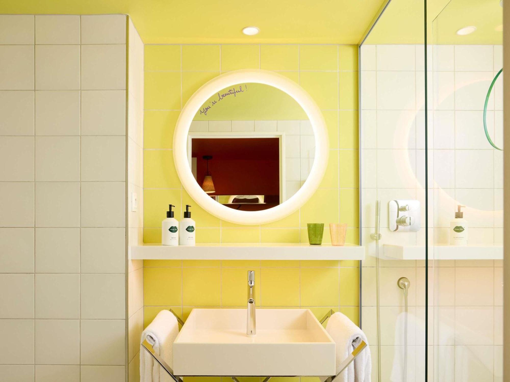 Medium Mama Twin Room