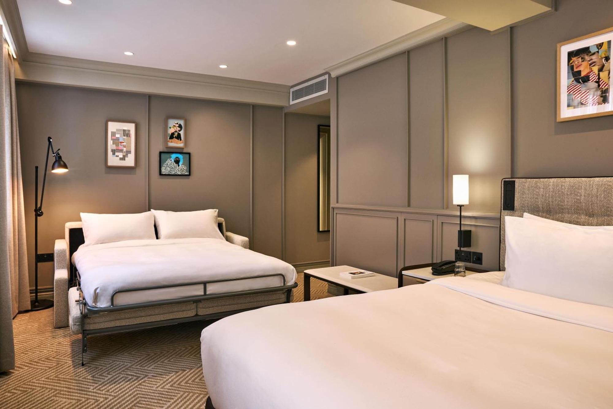 Premium Family Room