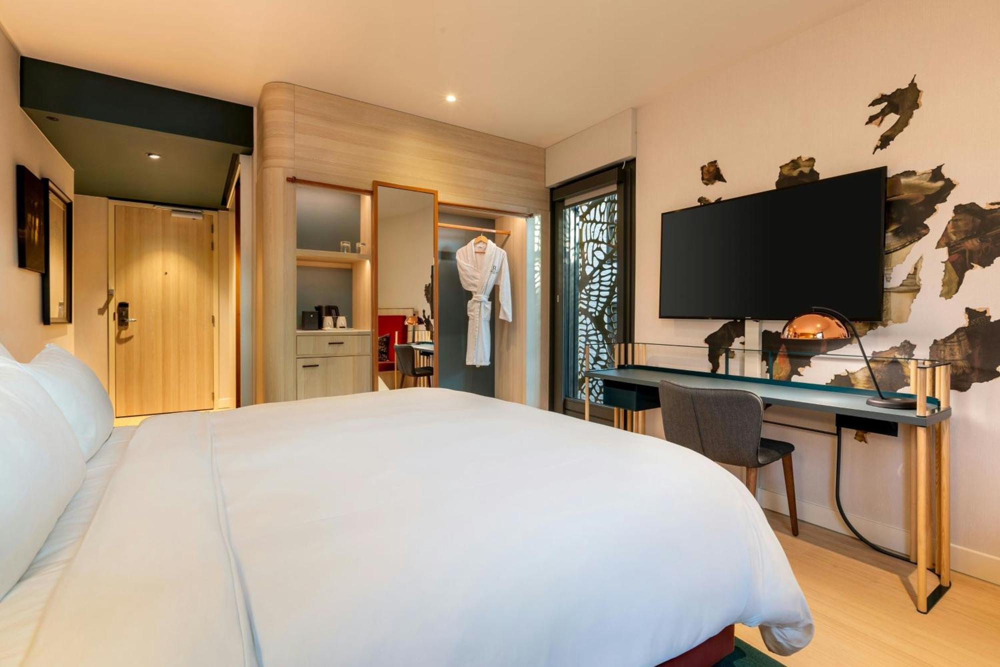 Comfort King Room