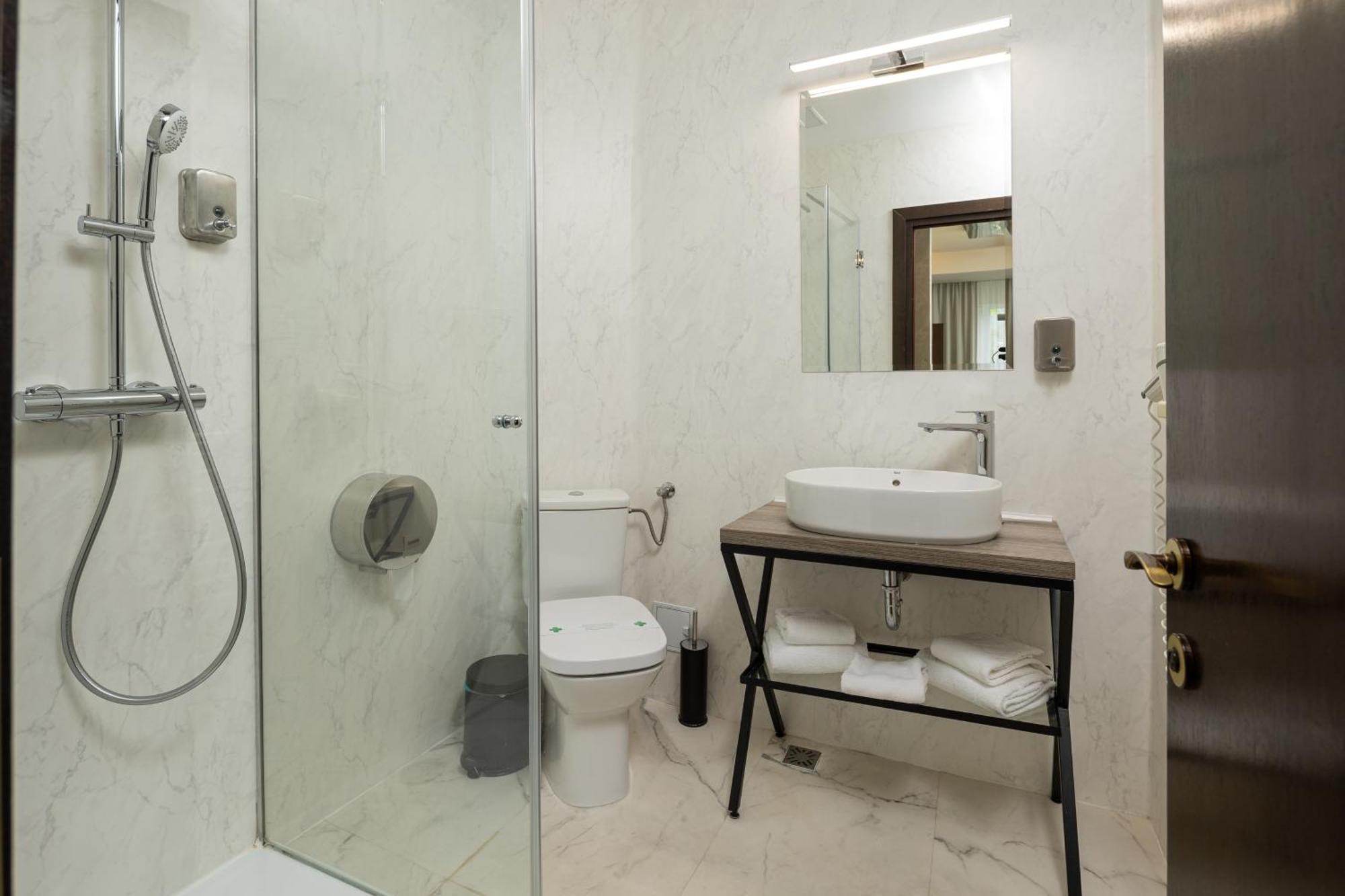 Double or Twin Room Balcony