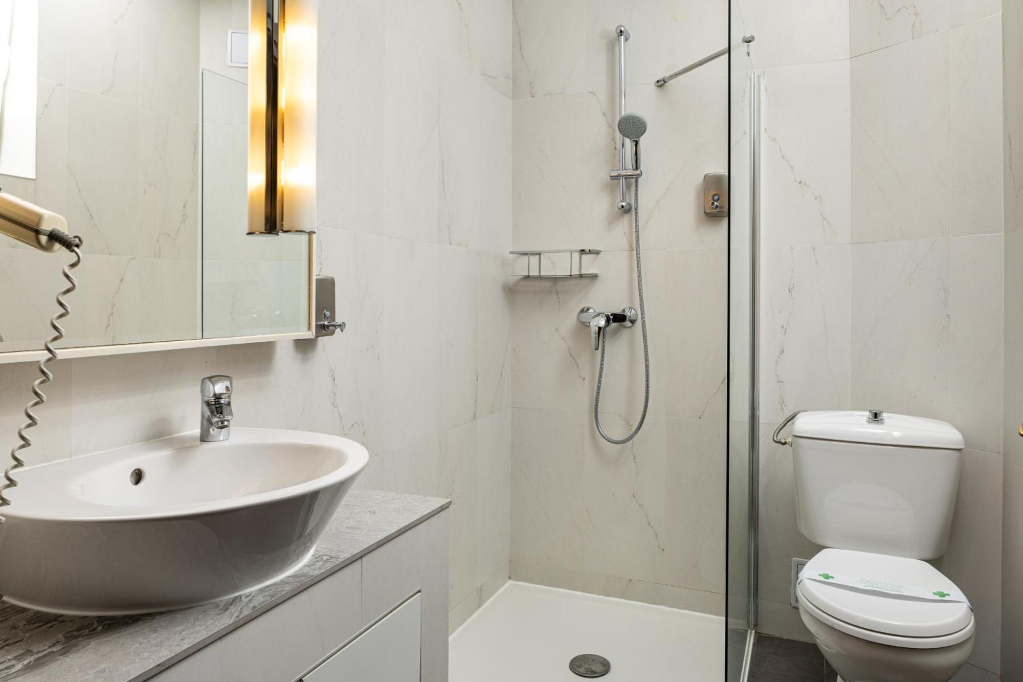 Double or Twin Room Balcony