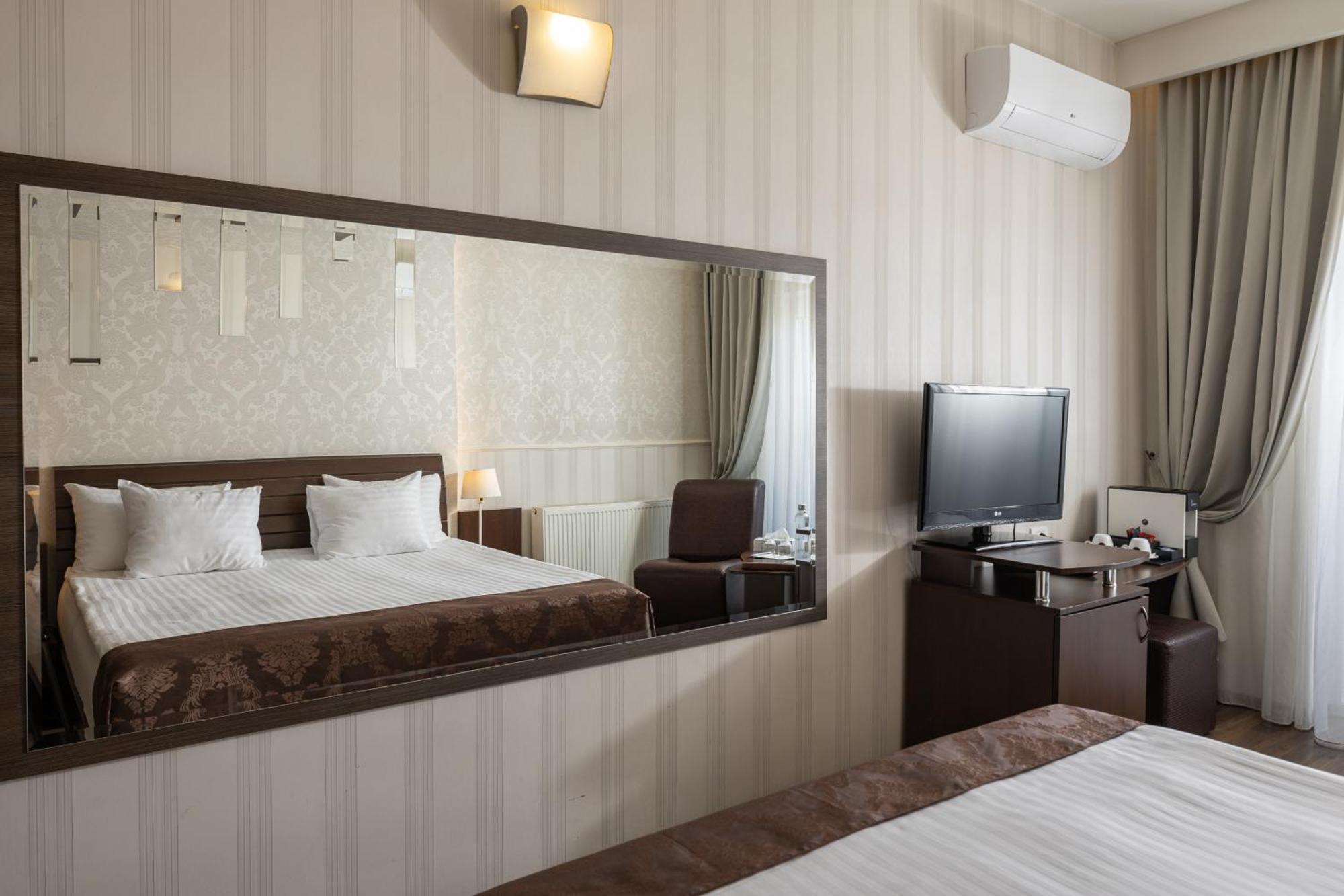 Double or Twin Room Balcony