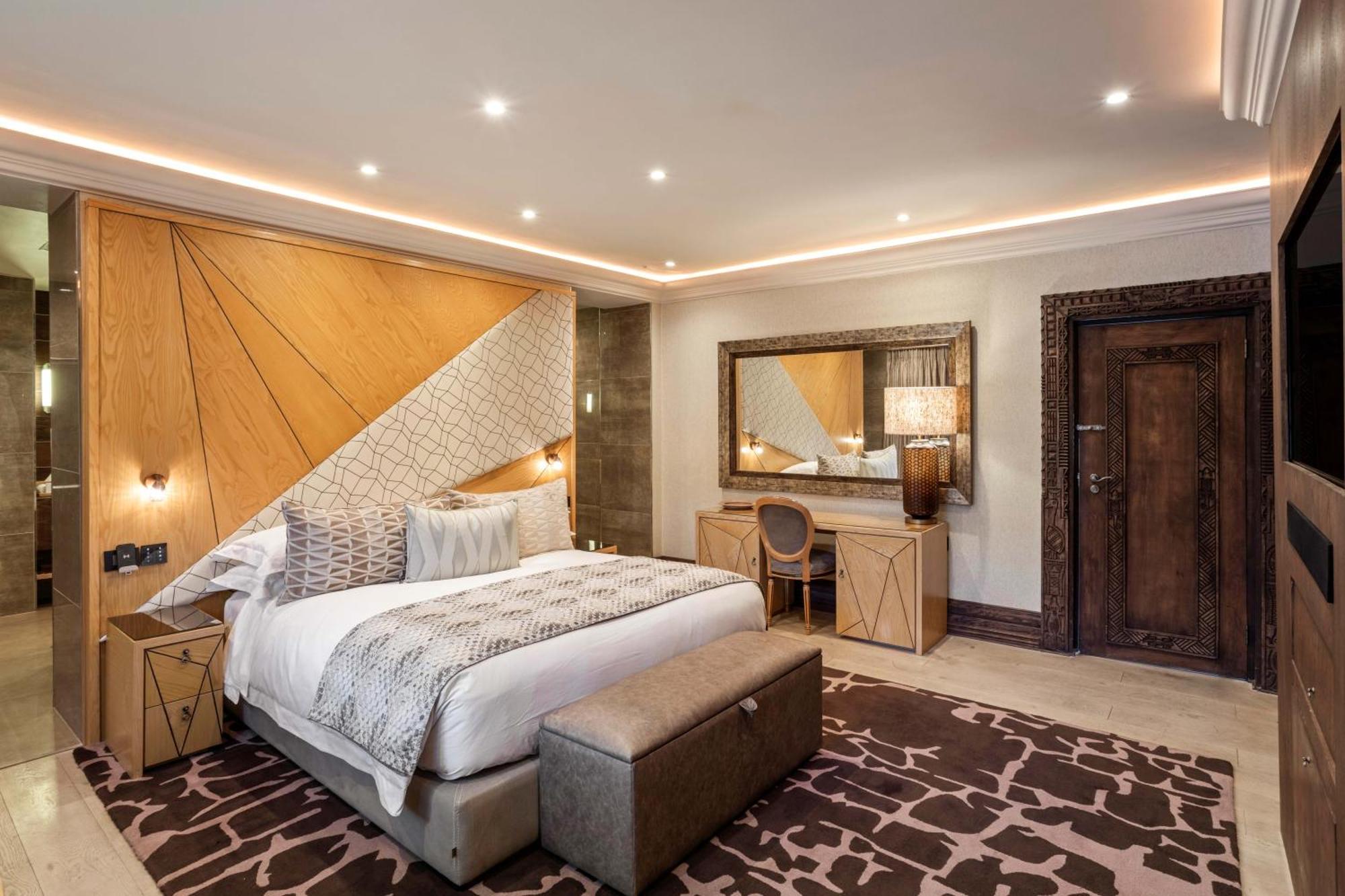 Two-Bedroom Presidential Suite