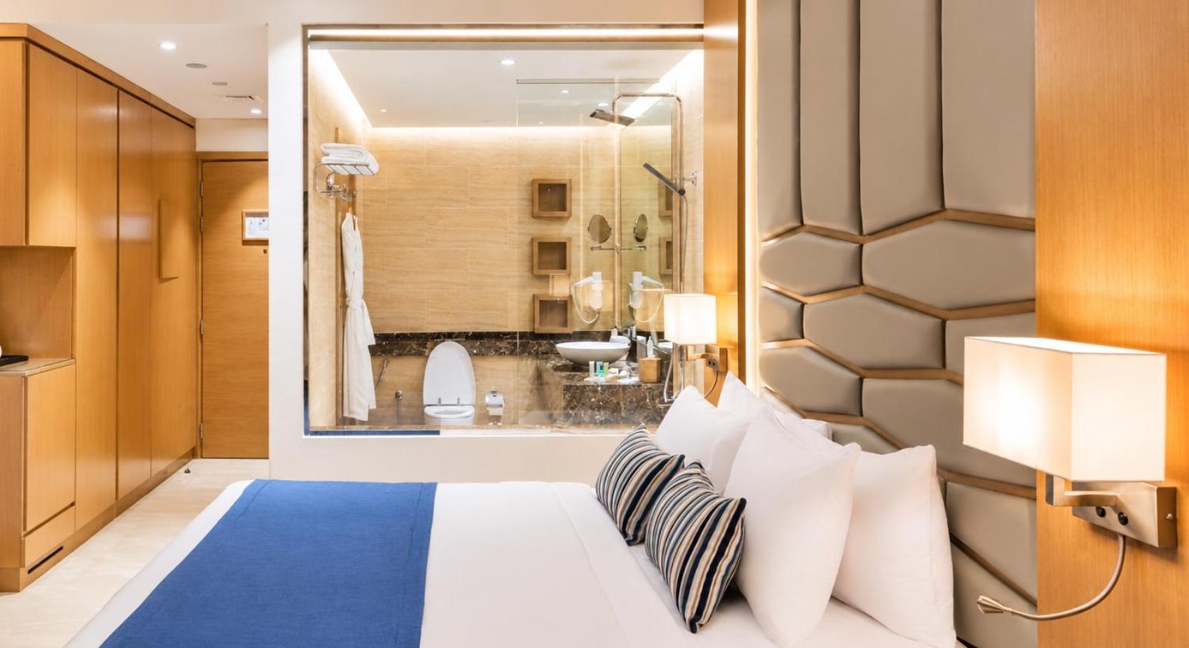 Superior Room City View access to Hotel's private beach at Palm Jumeirah