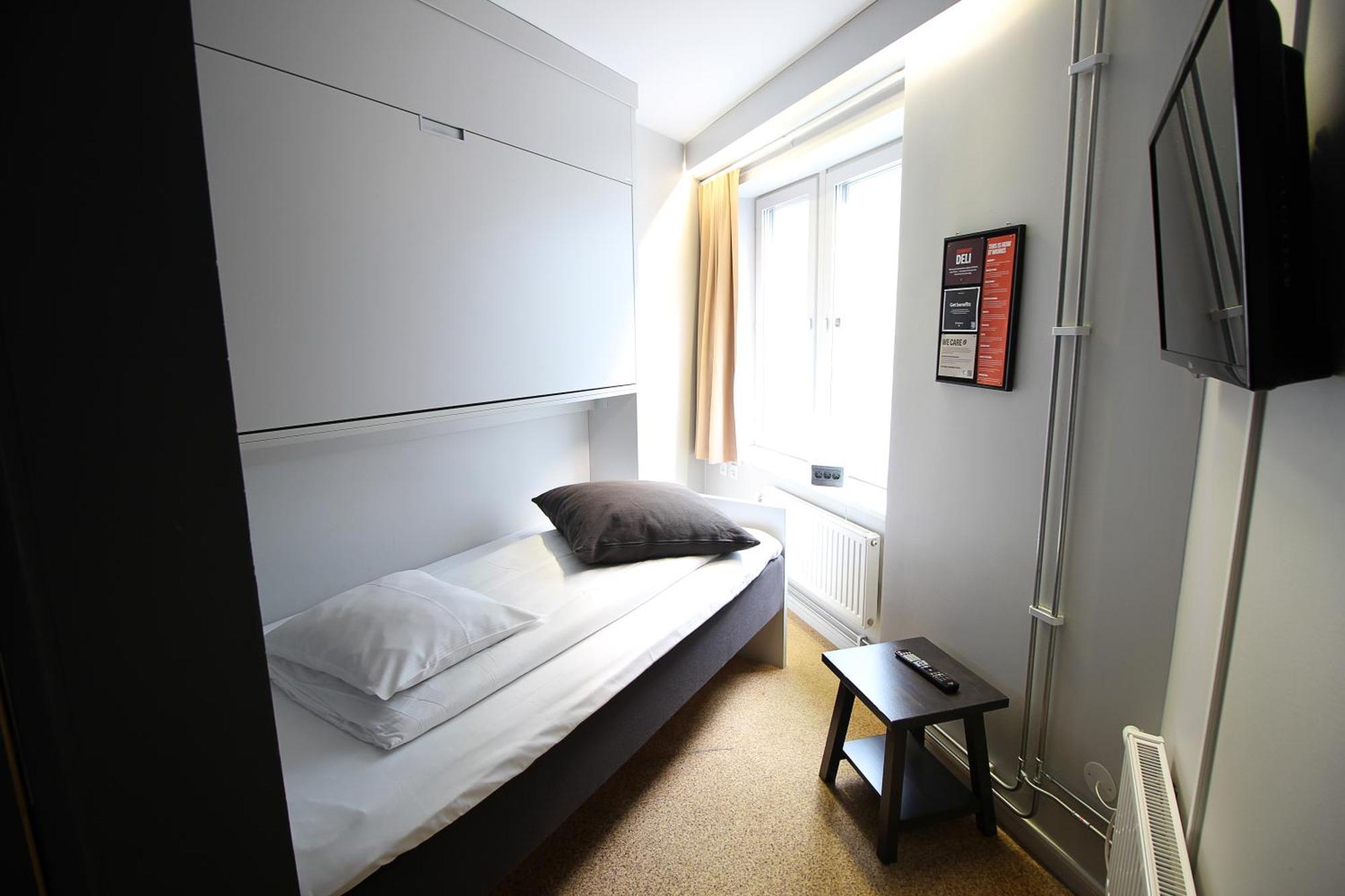 Compact Twin Room