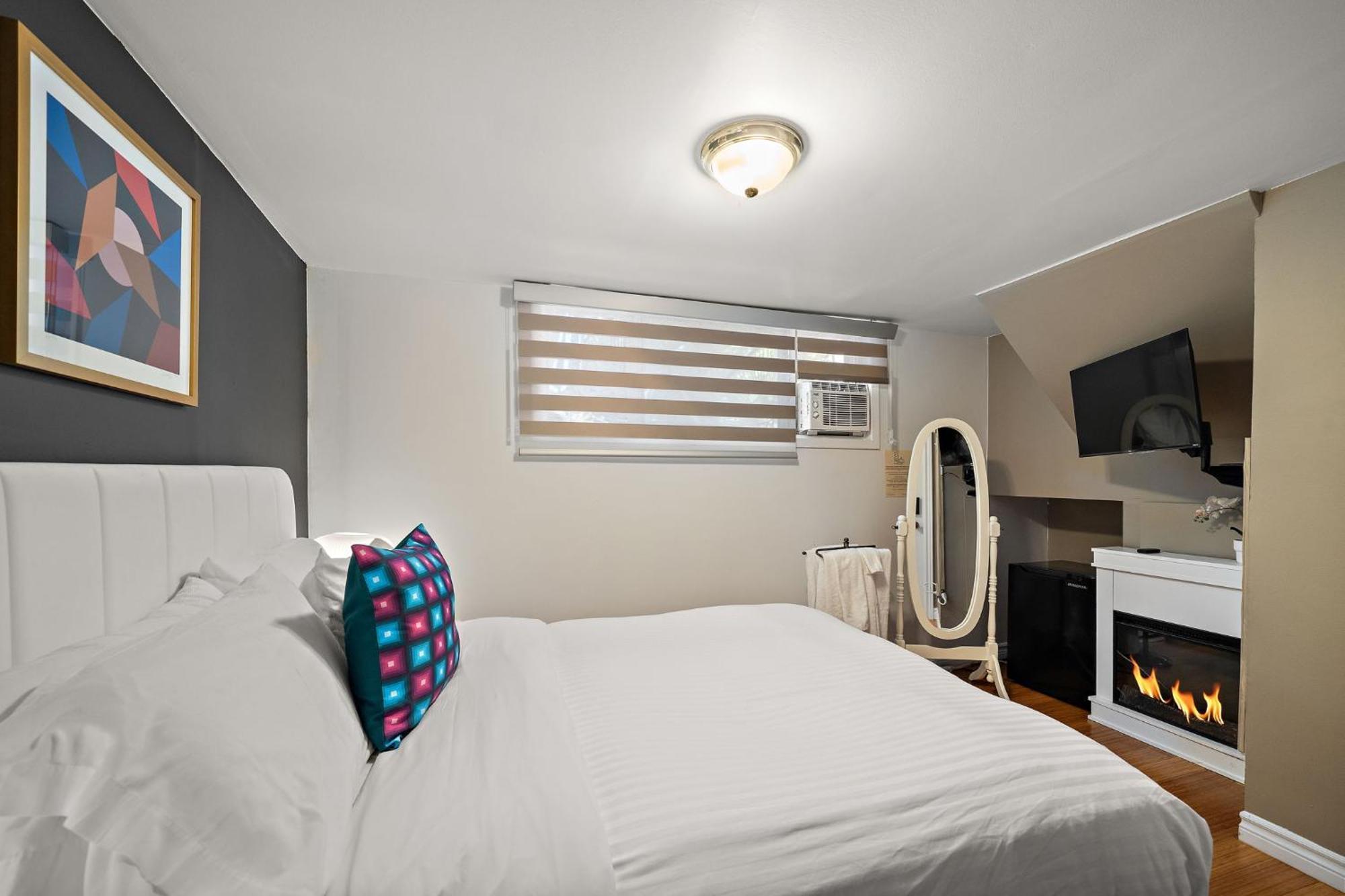 Small Double Room