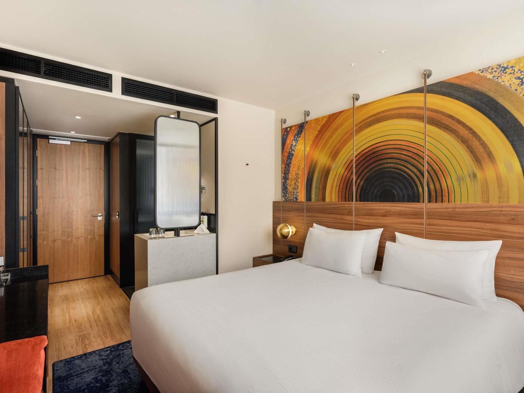 Urban Compact Room