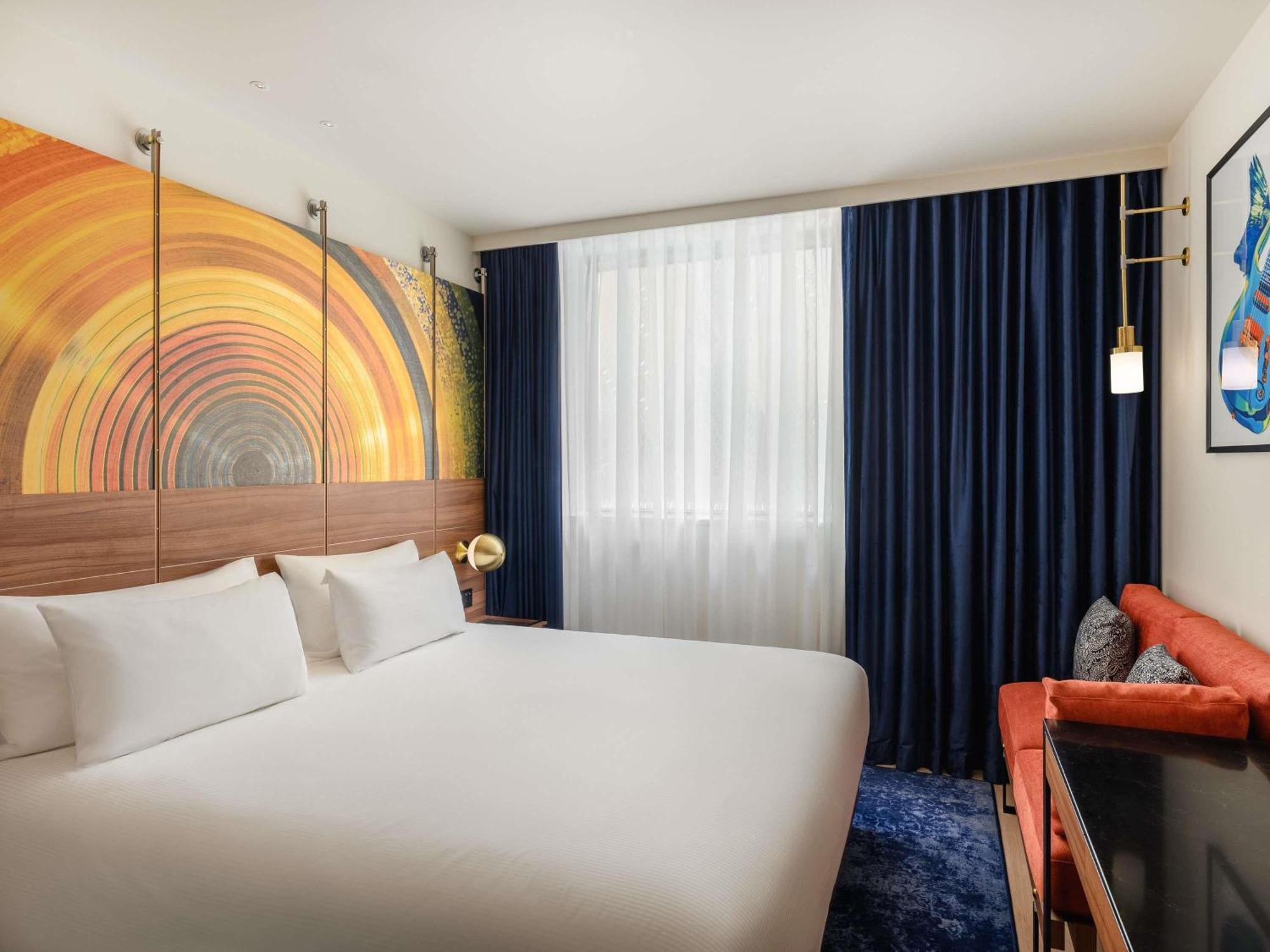 Urban Compact Room