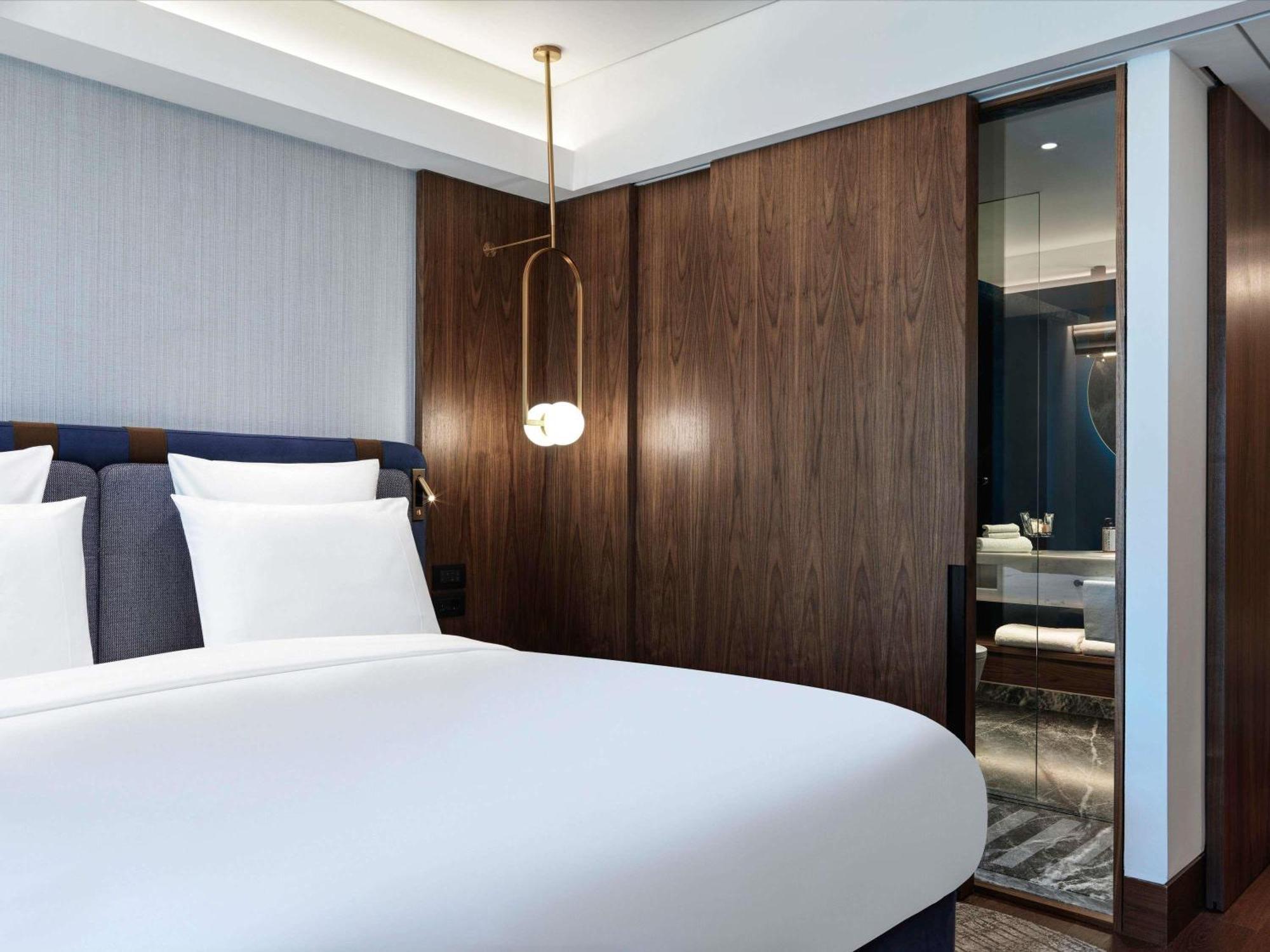 Superior Room One King Bed or Twin Beds