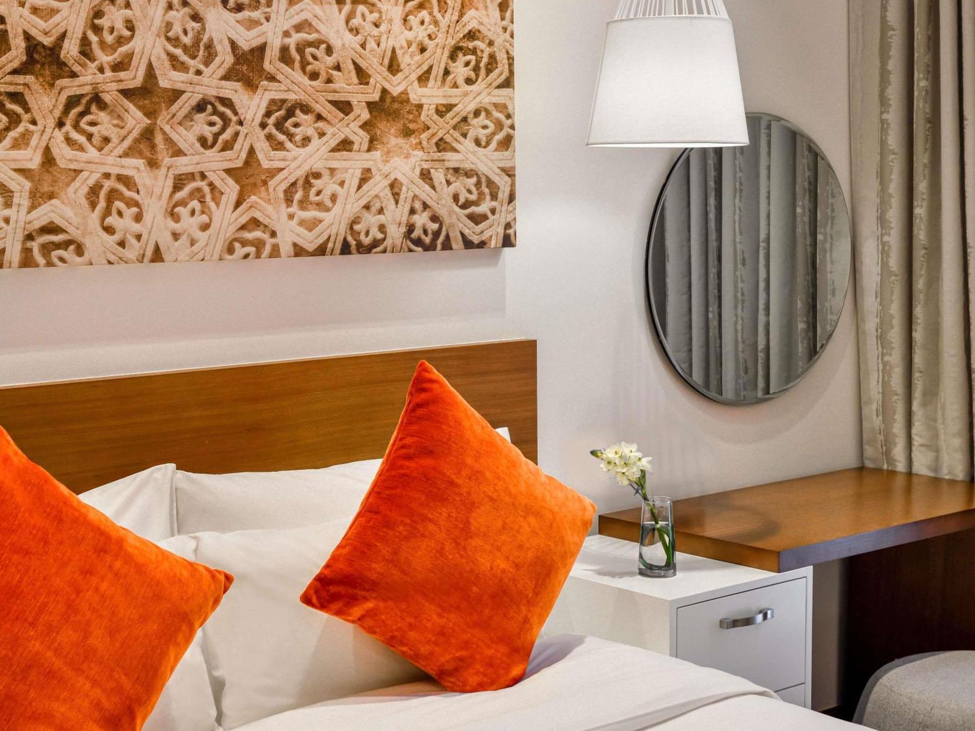 Dubai Suite