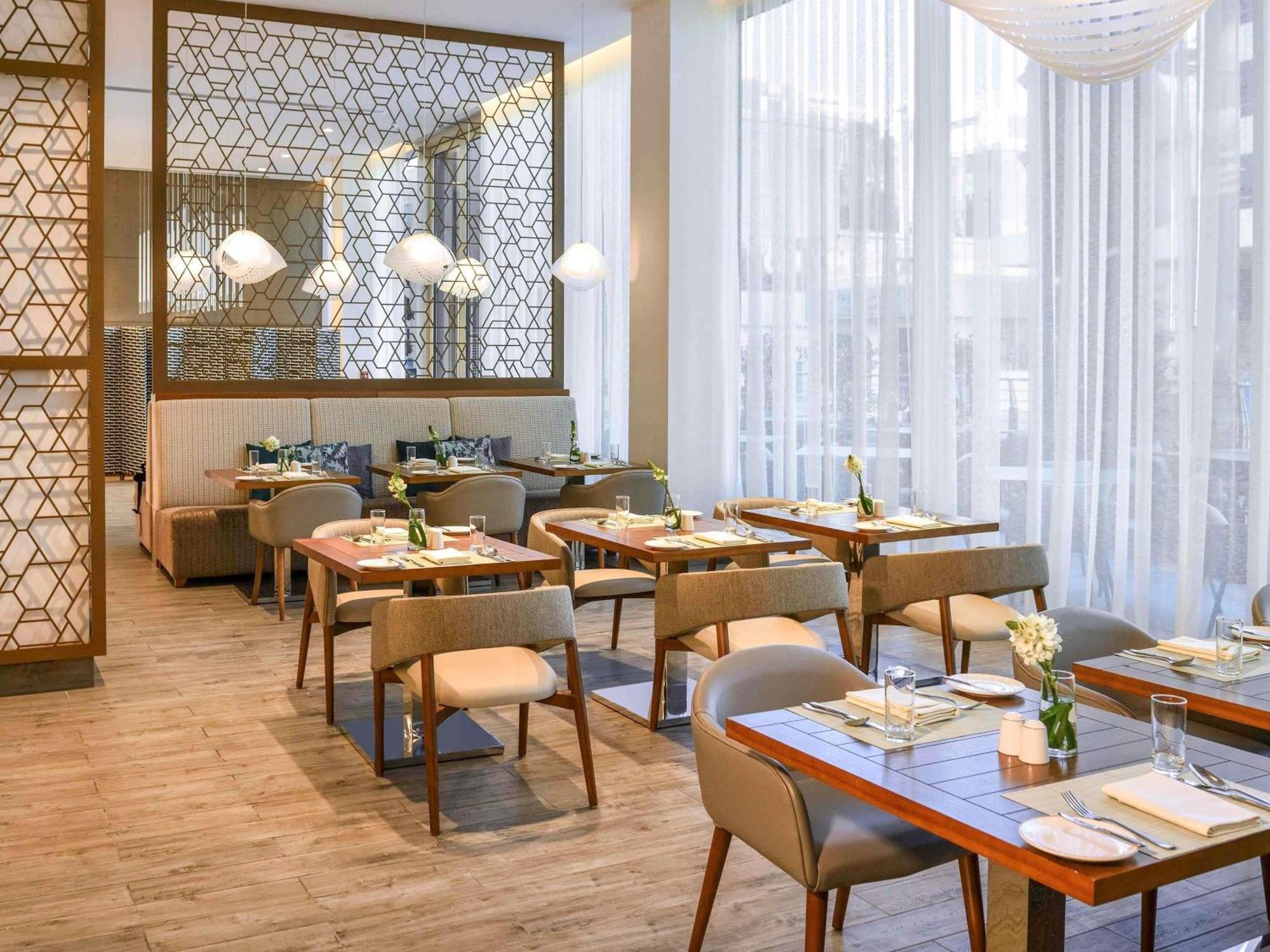 Dubai Suite