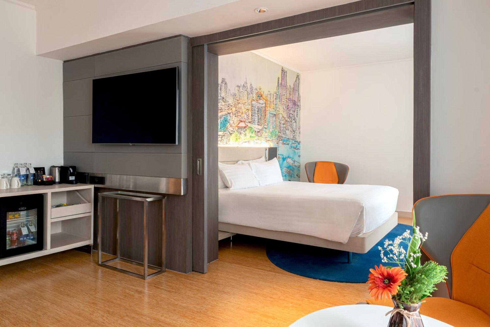 Junior Suite Queen Bed