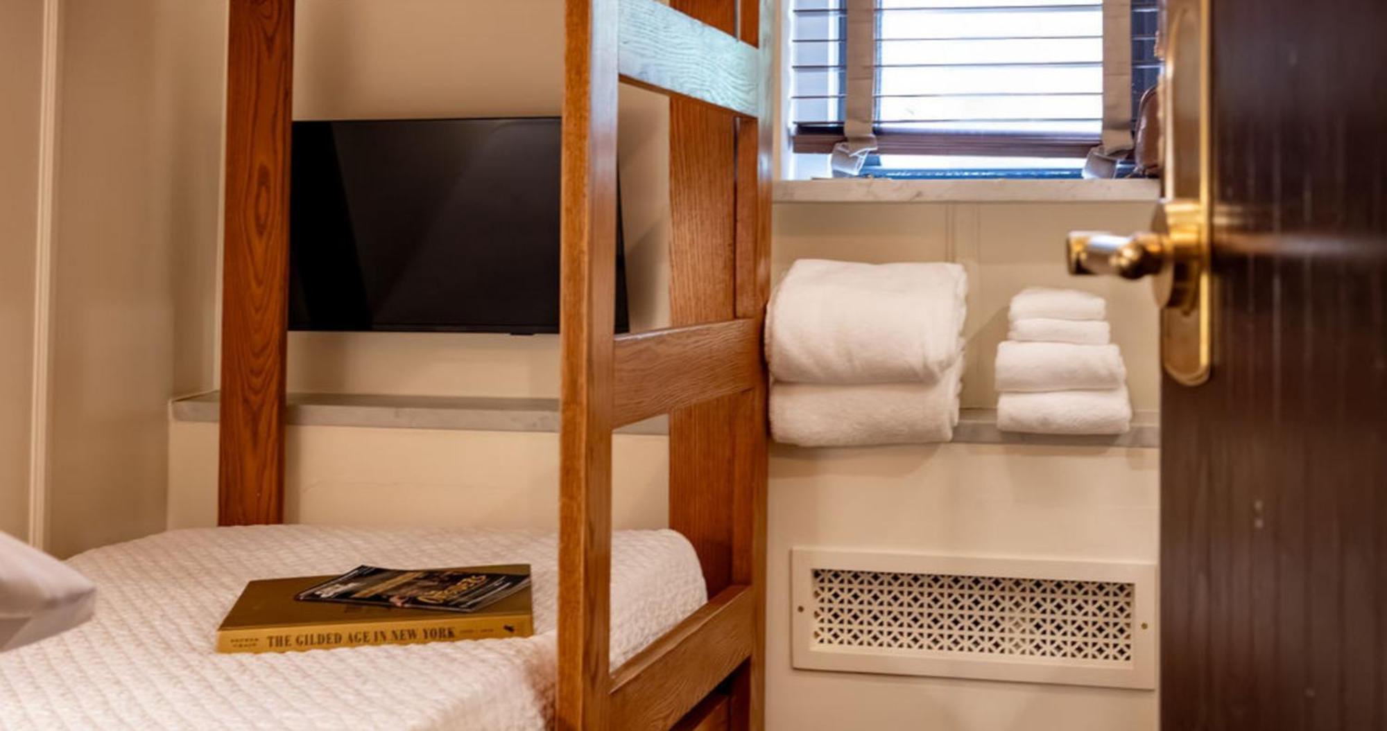 Standard Cabin