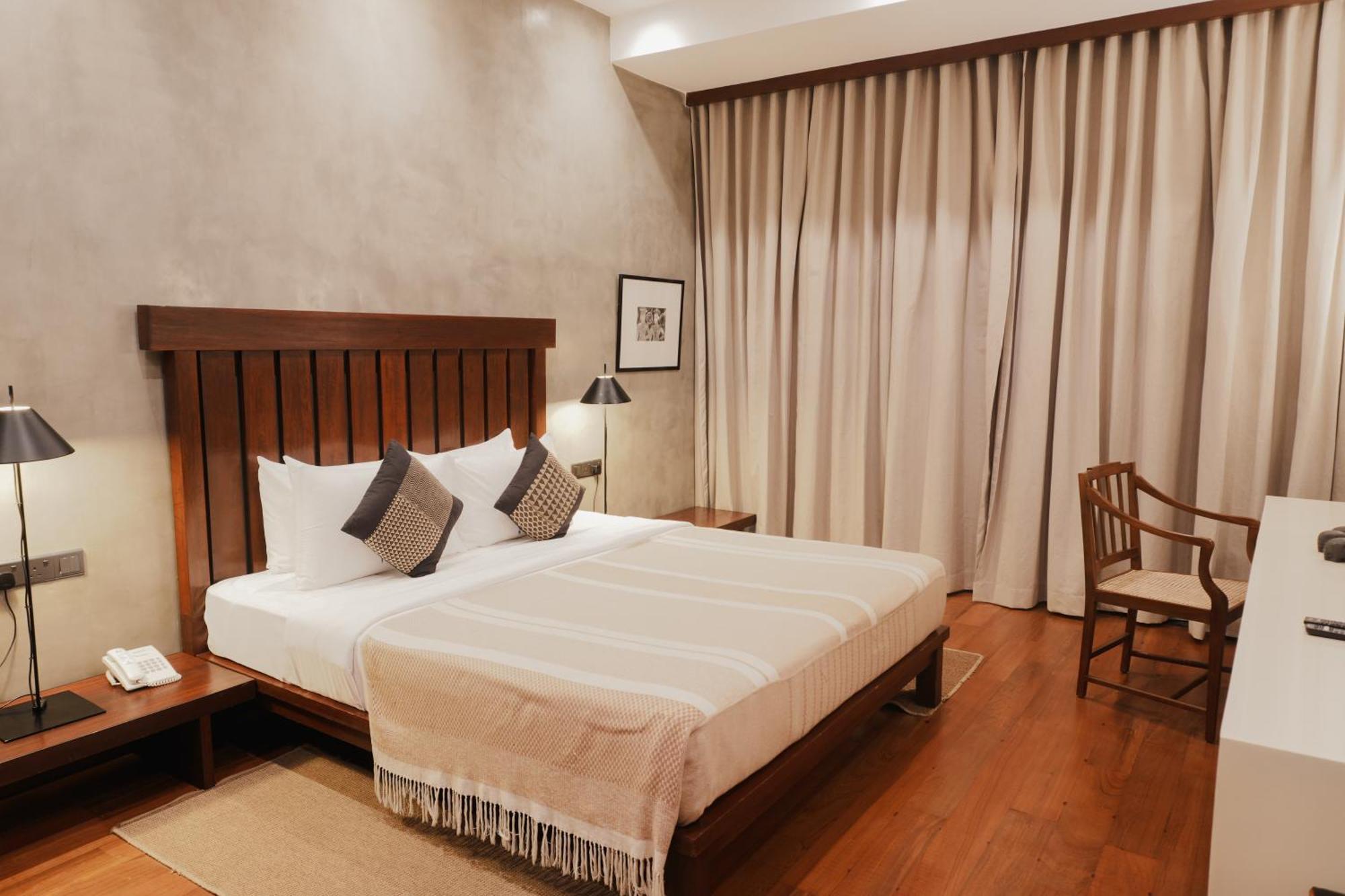 Executive Suite Sea View on Food Beverages