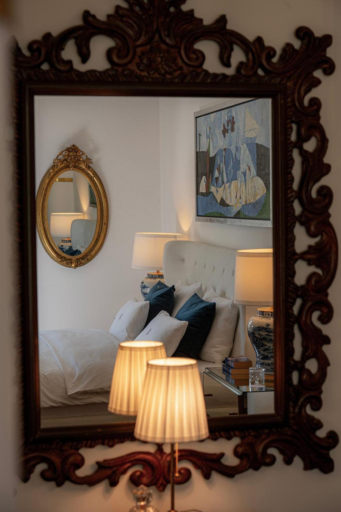 Luxury King Room