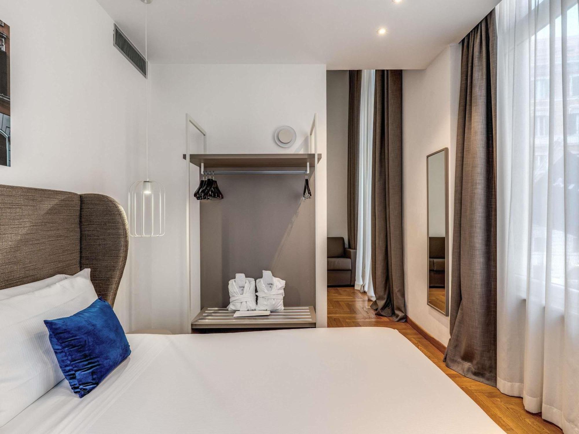 Deluxe Queen Room
