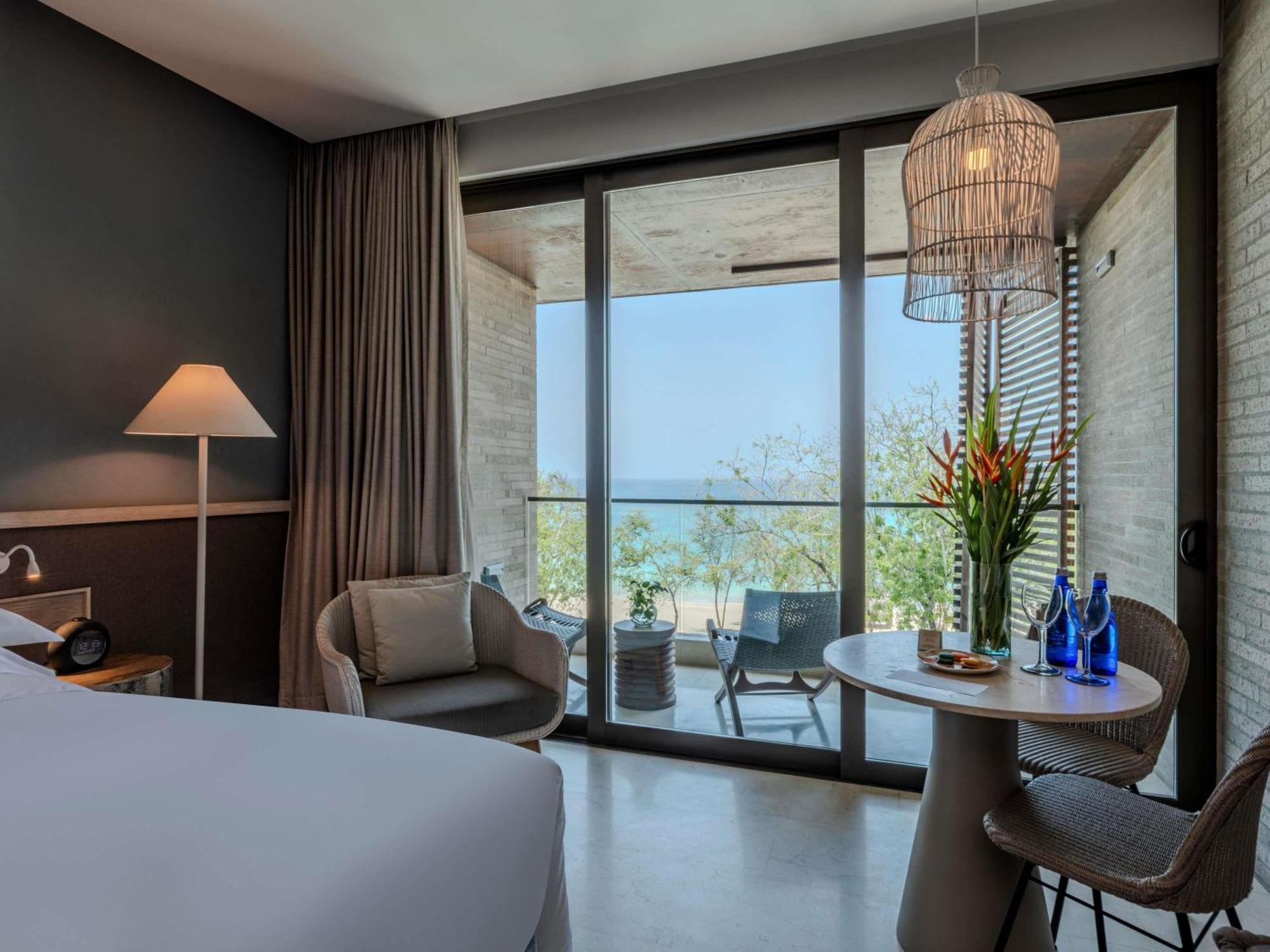 Signature King Room Beach Front