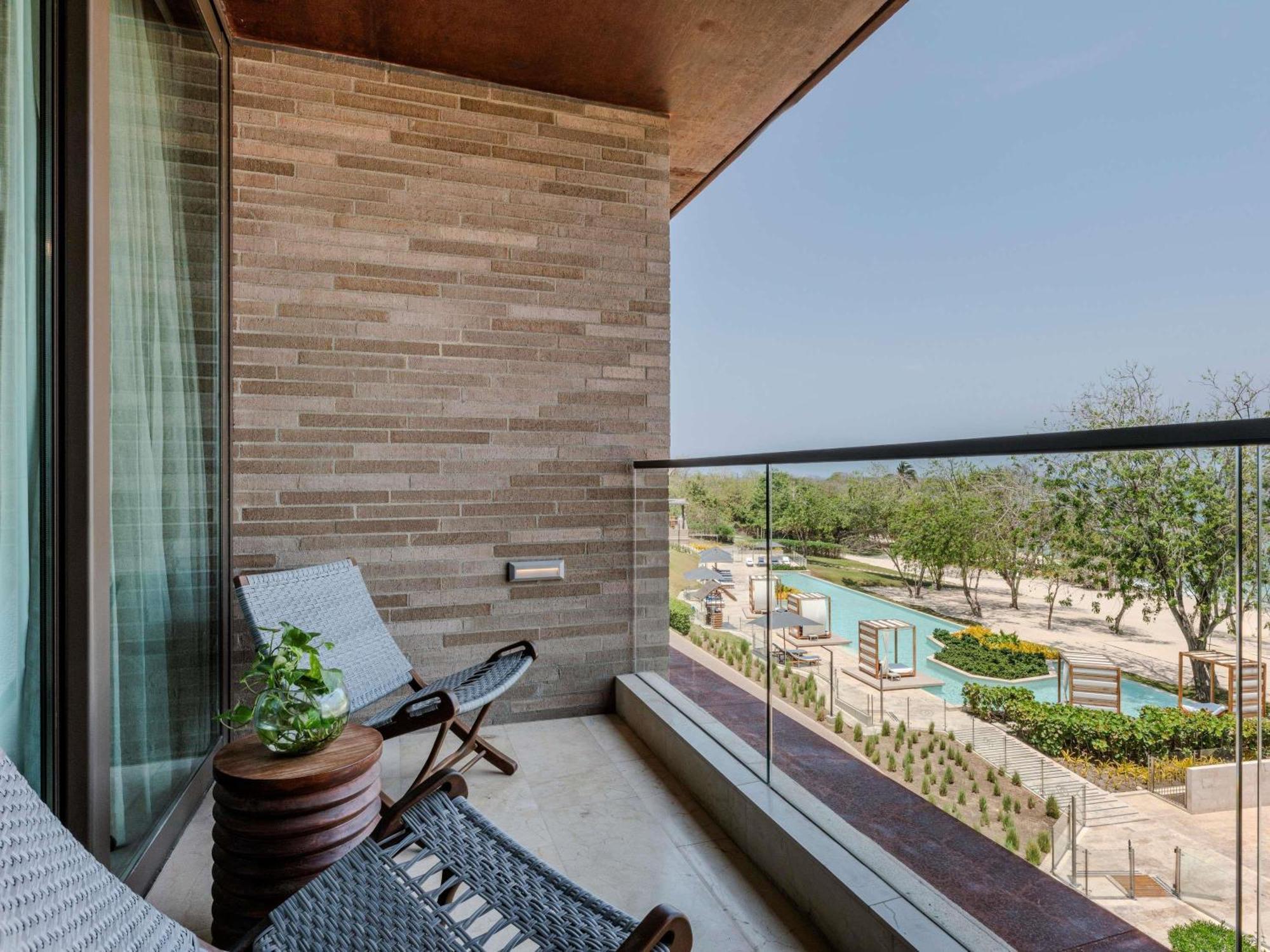 Signature King Room Beach Front