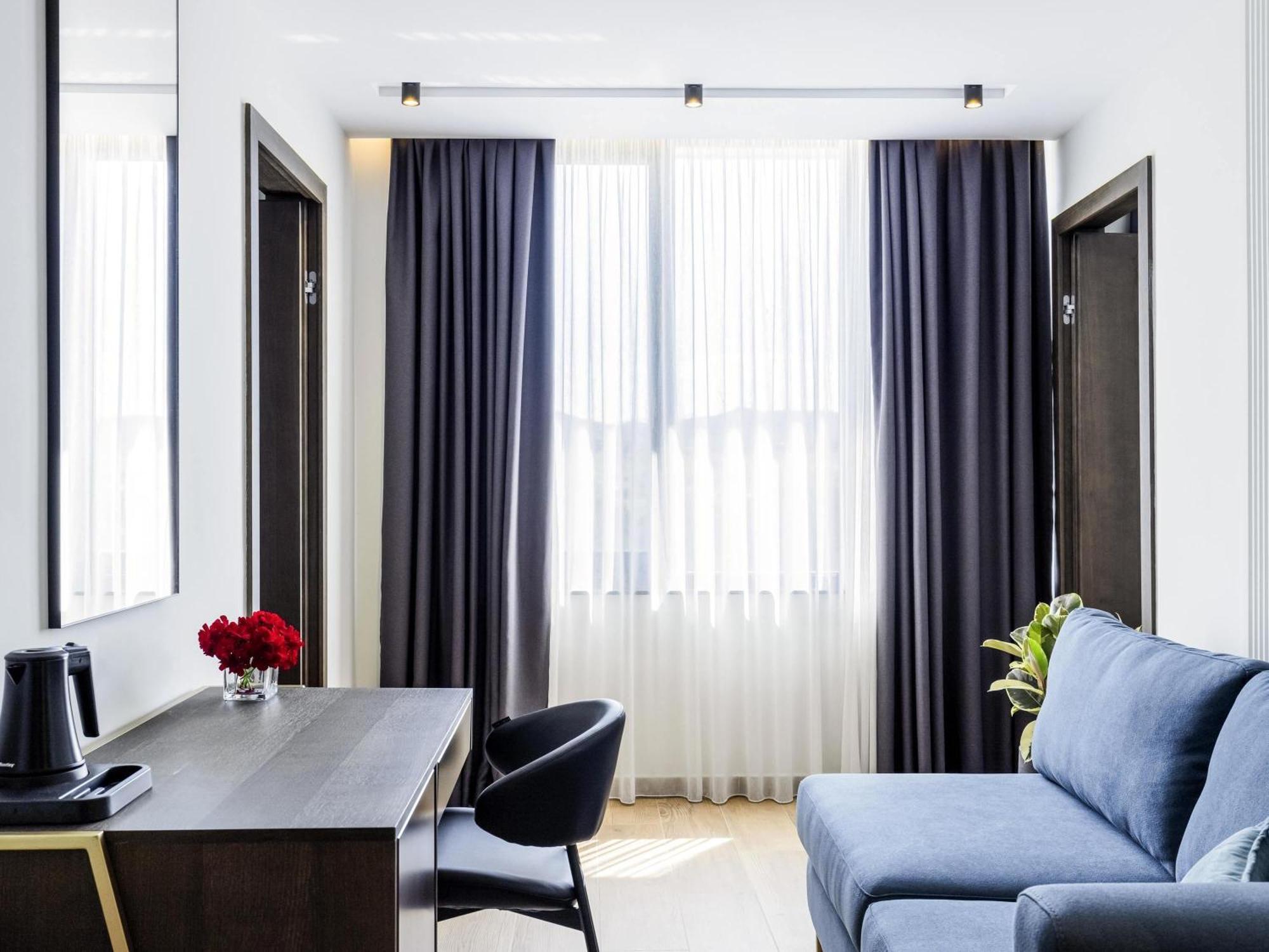 Triple Familiy Room